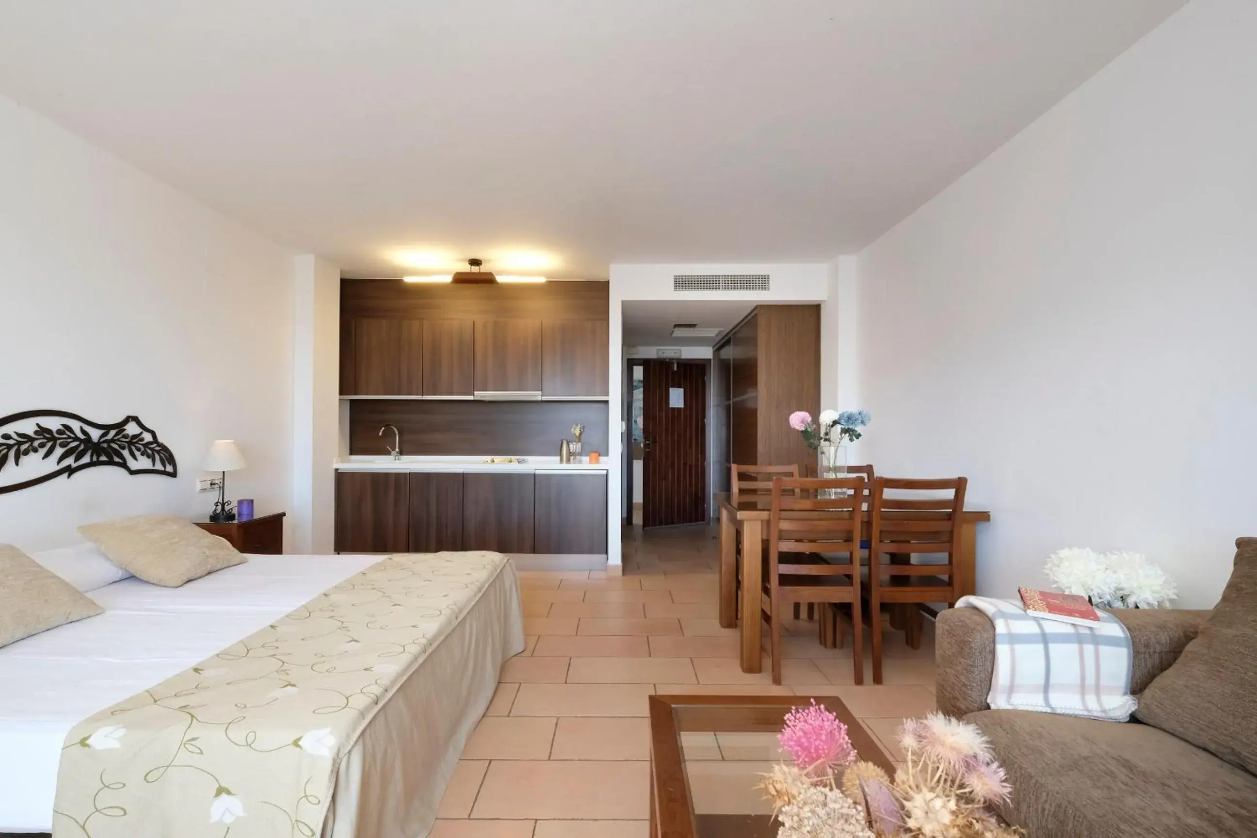 Studio (3 Adults) in Los Castillarejos Apartamentos Rurales Studio (3 Adults) in Los Castillarejos Apartamentos Rurales