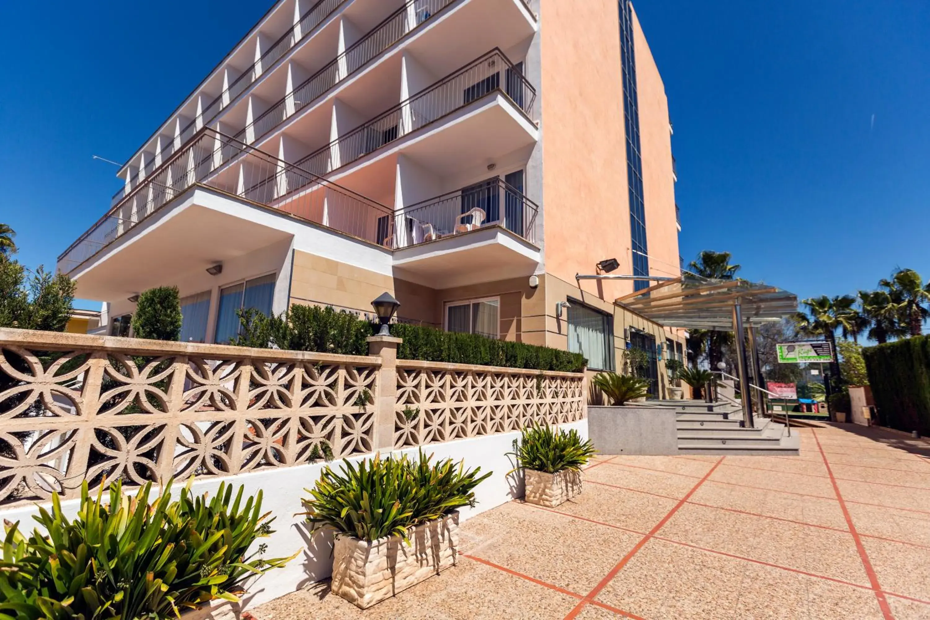 Property building in Hotel Don Miguel Playa Property building in Hotel Don Miguel Playa