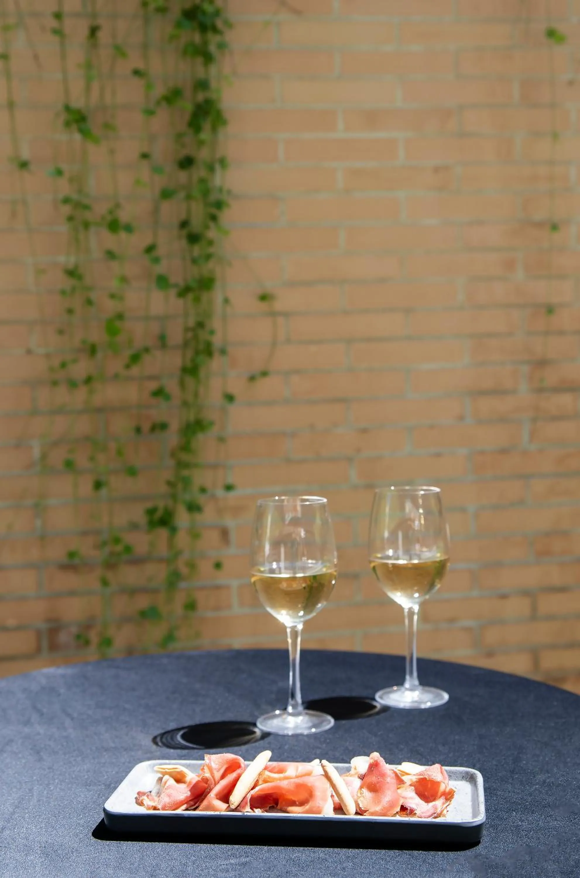 Restaurant/places to eat in Allegro Granada