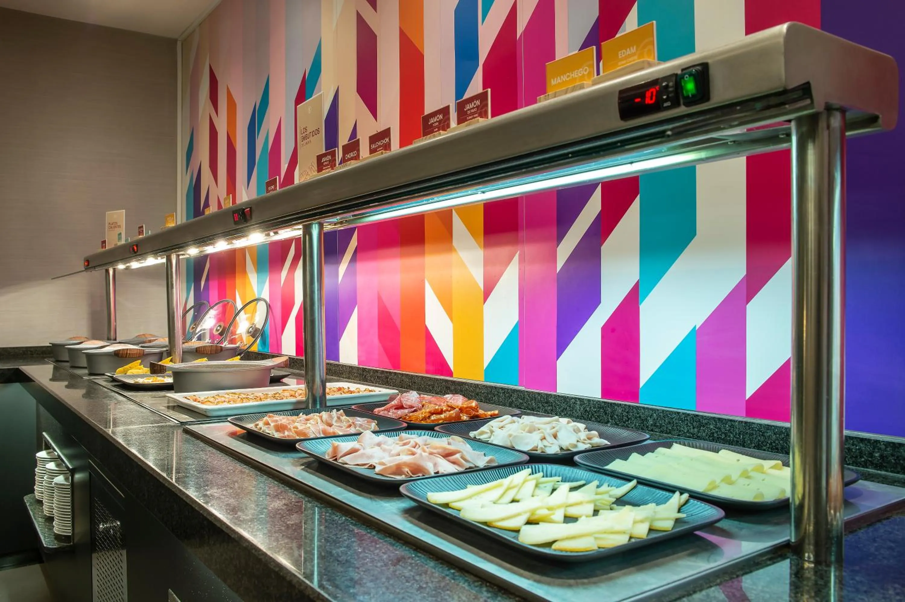 Restaurant/places to eat in Allegro Granada