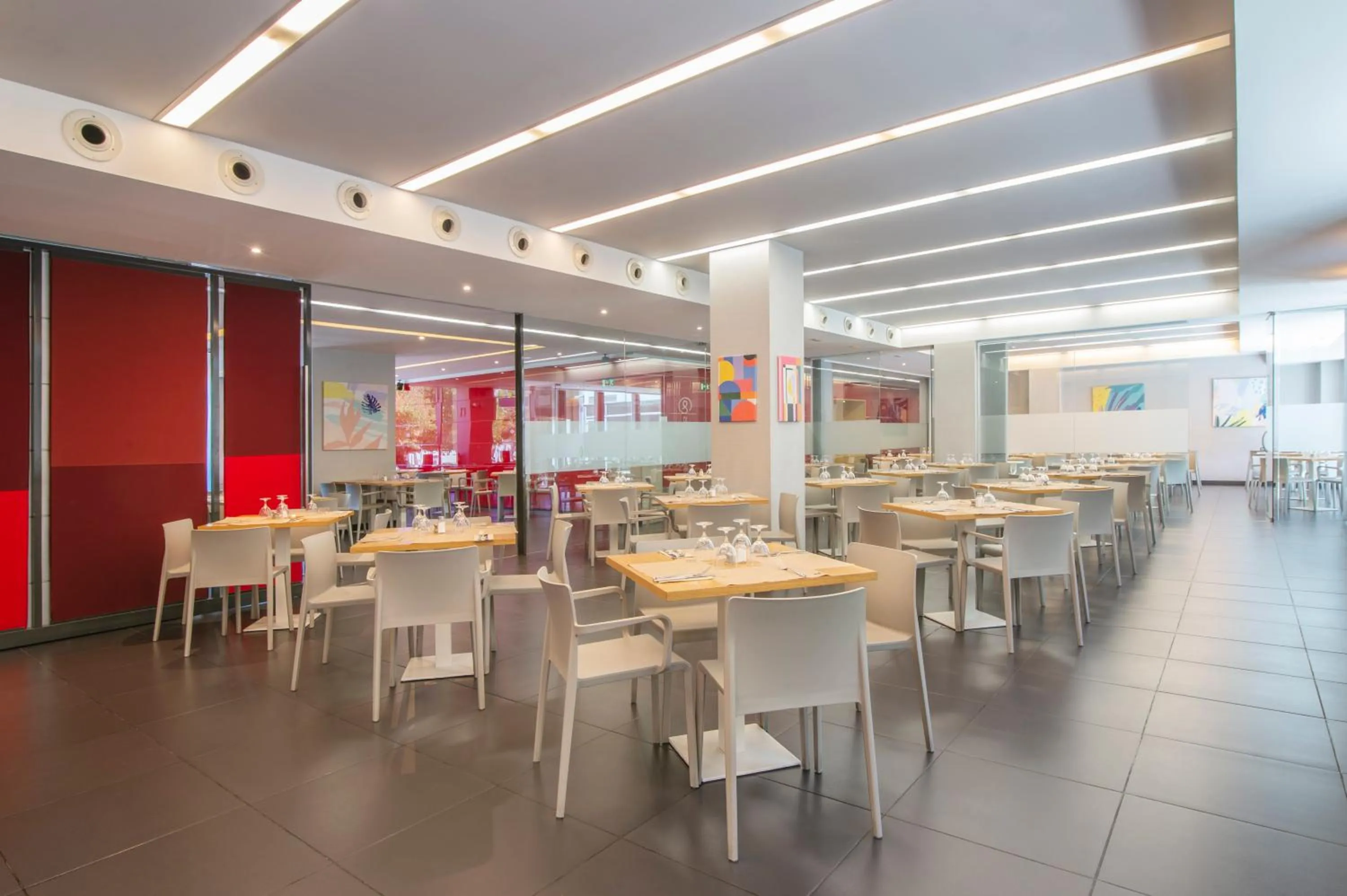 Restaurant/places to eat in Allegro Granada