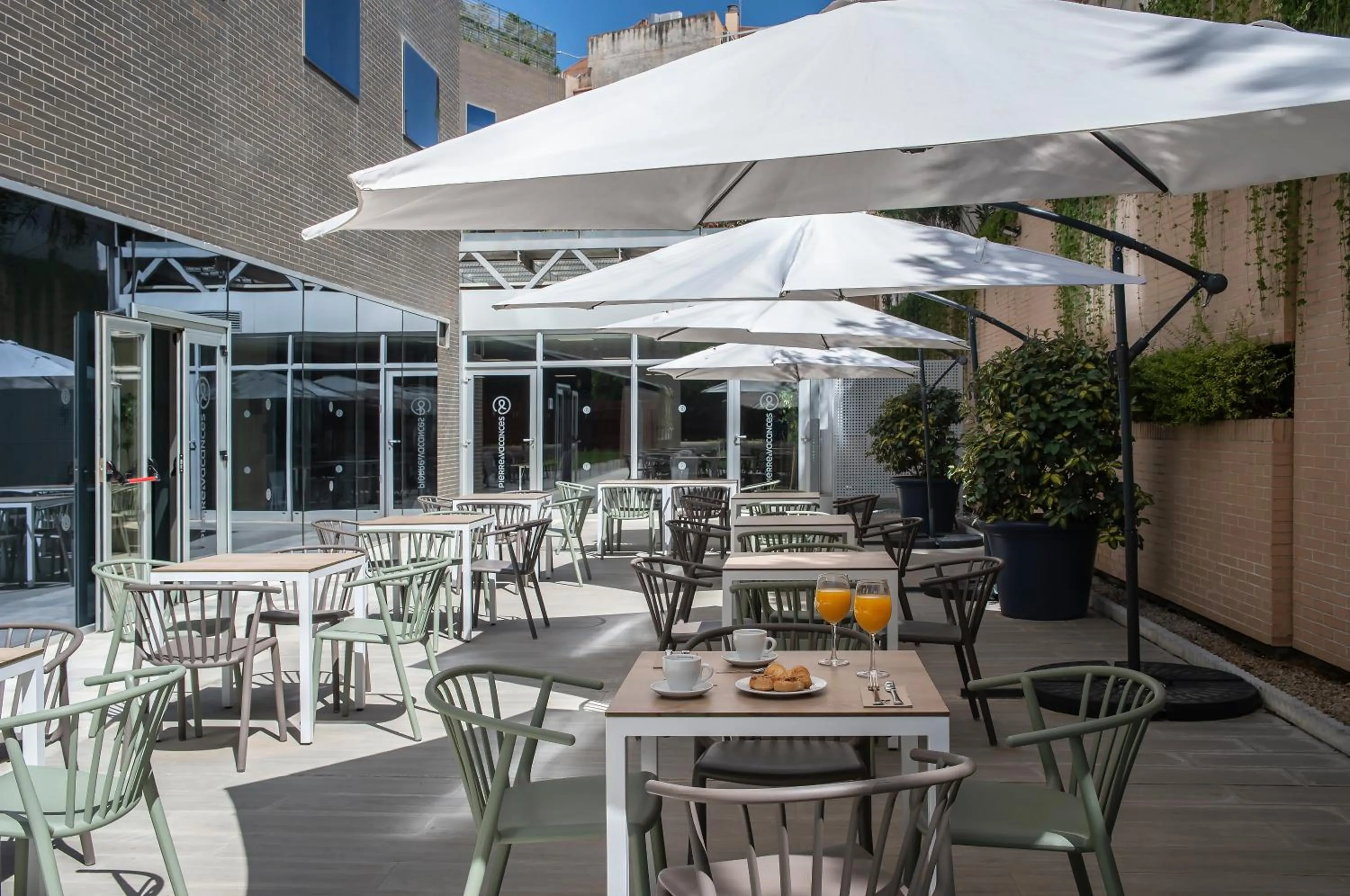 Patio in Allegro Granada