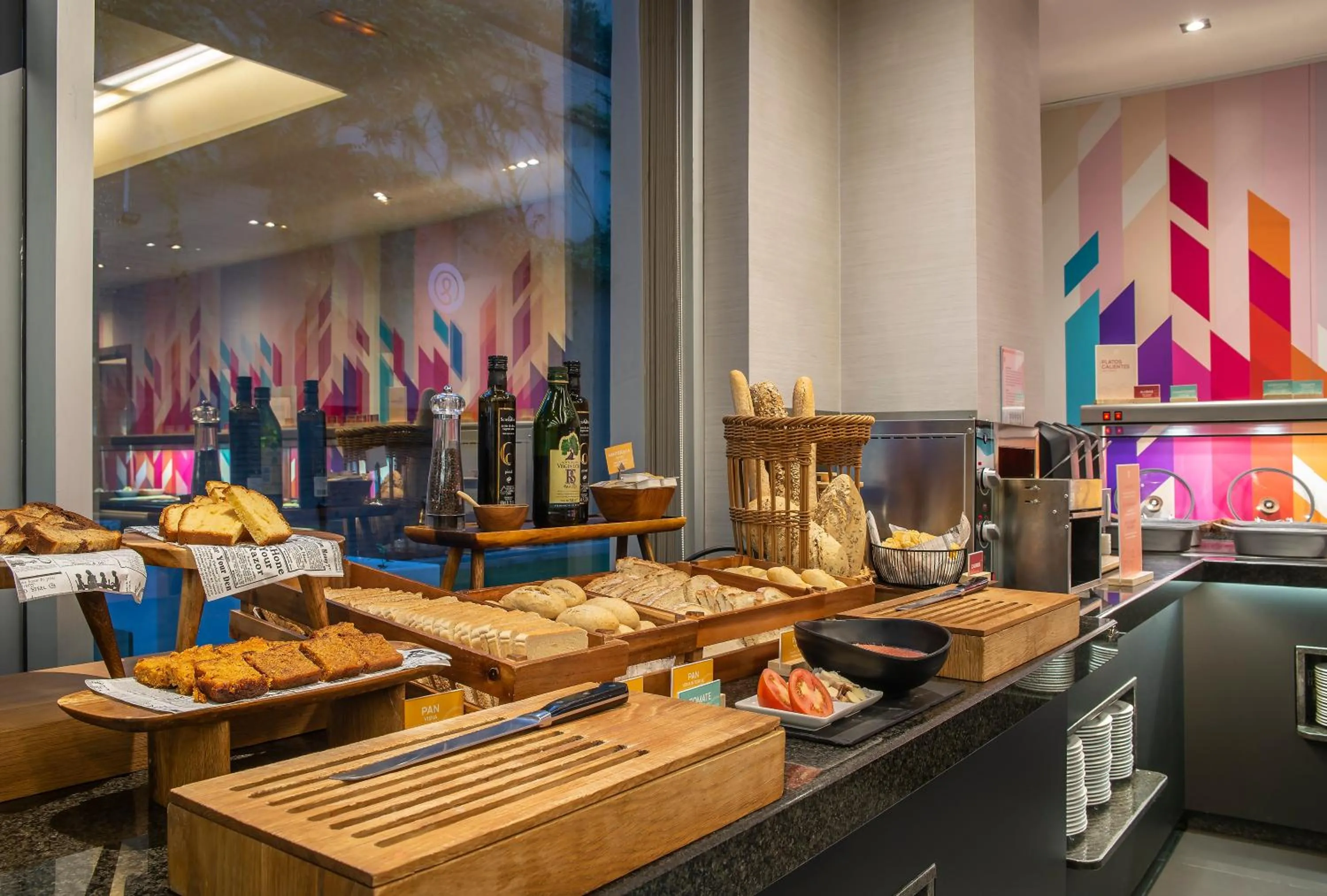 Restaurant/places to eat in Allegro Granada