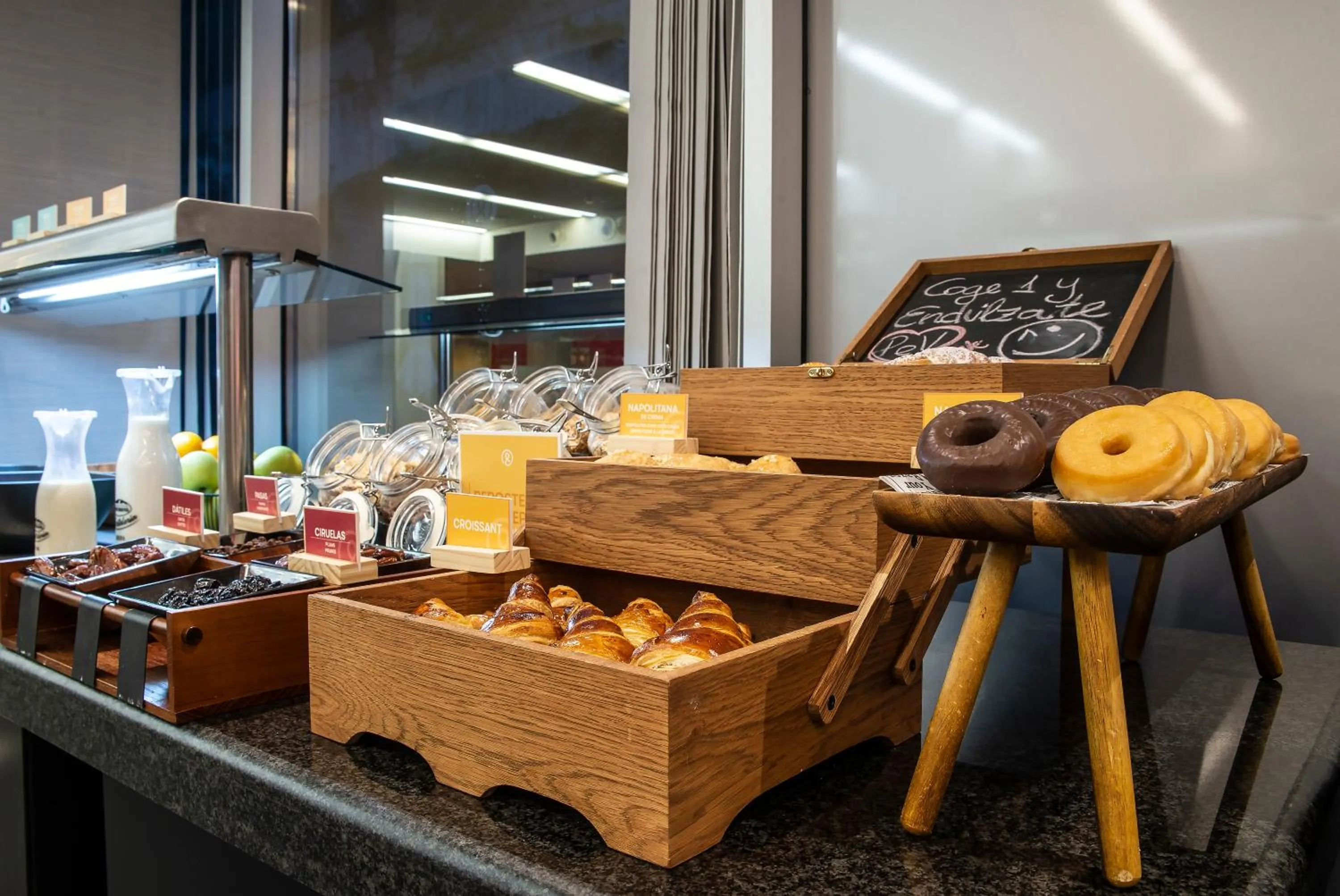 Meals in Allegro Granada