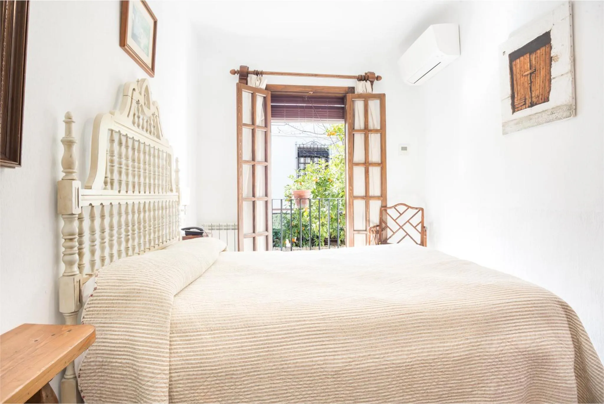 Photo of the whole room, Bed in Hotel América
