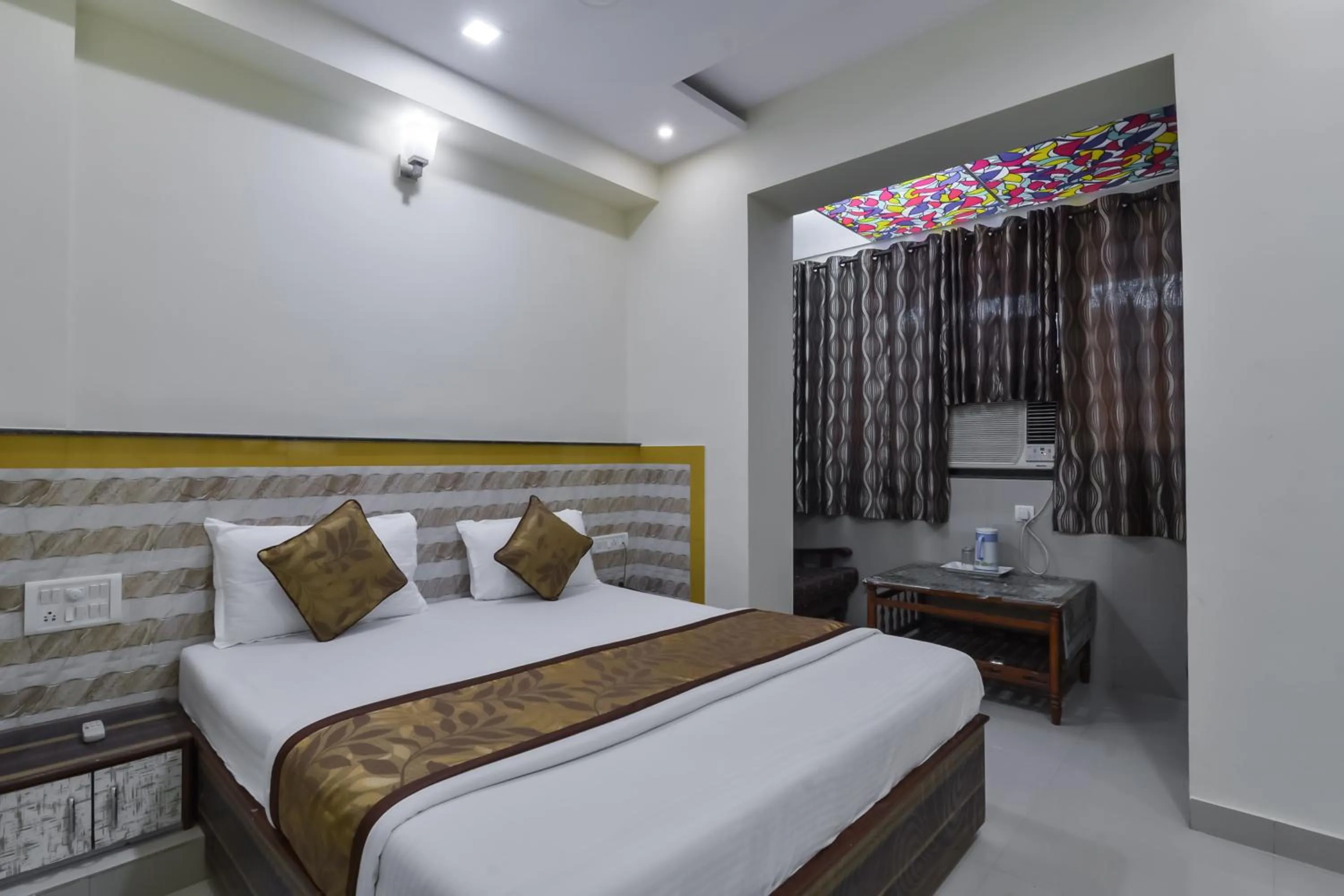 Bed in Hotel Aroma- Dadar