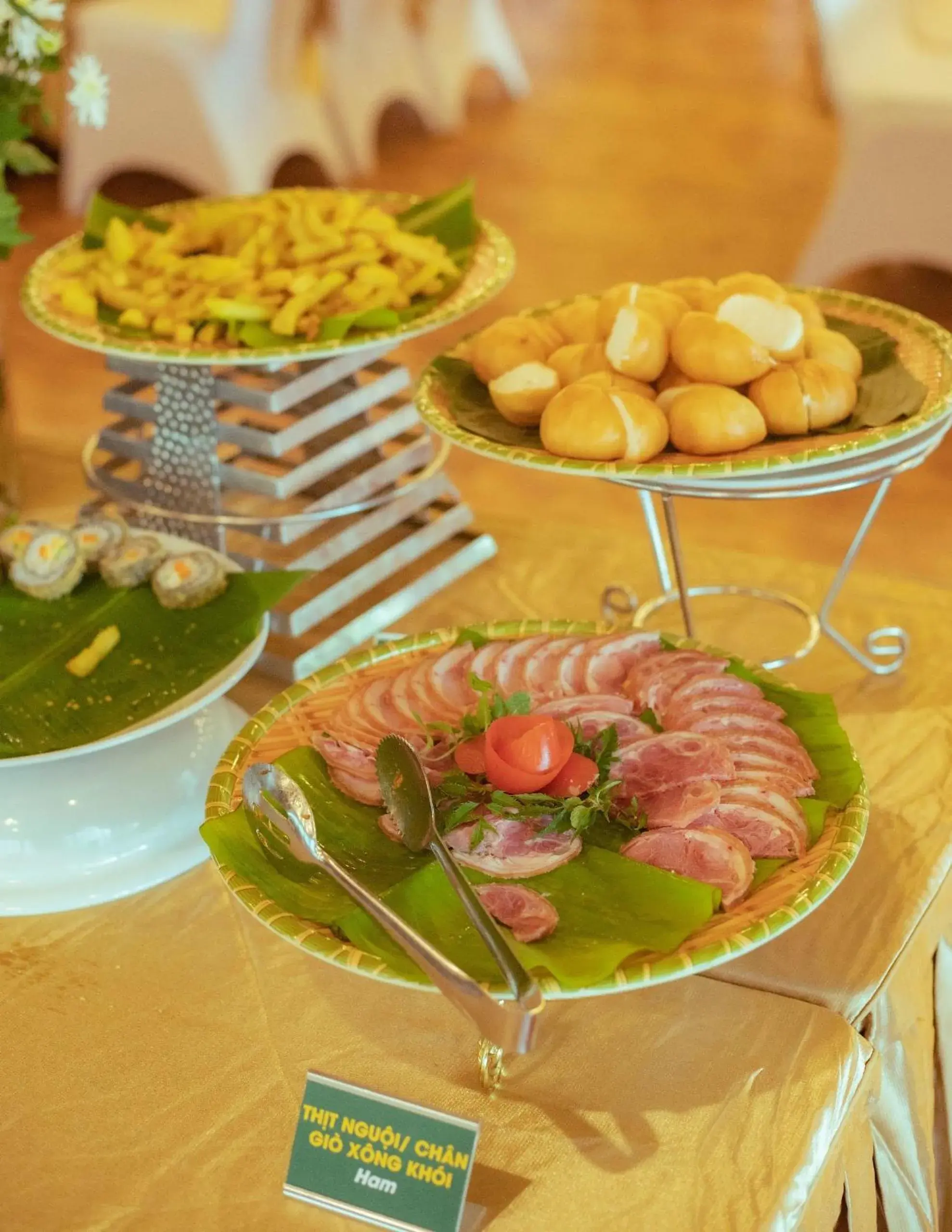 Breakfast in Thung Nham Resort Breakfast in Thung Nham Resort