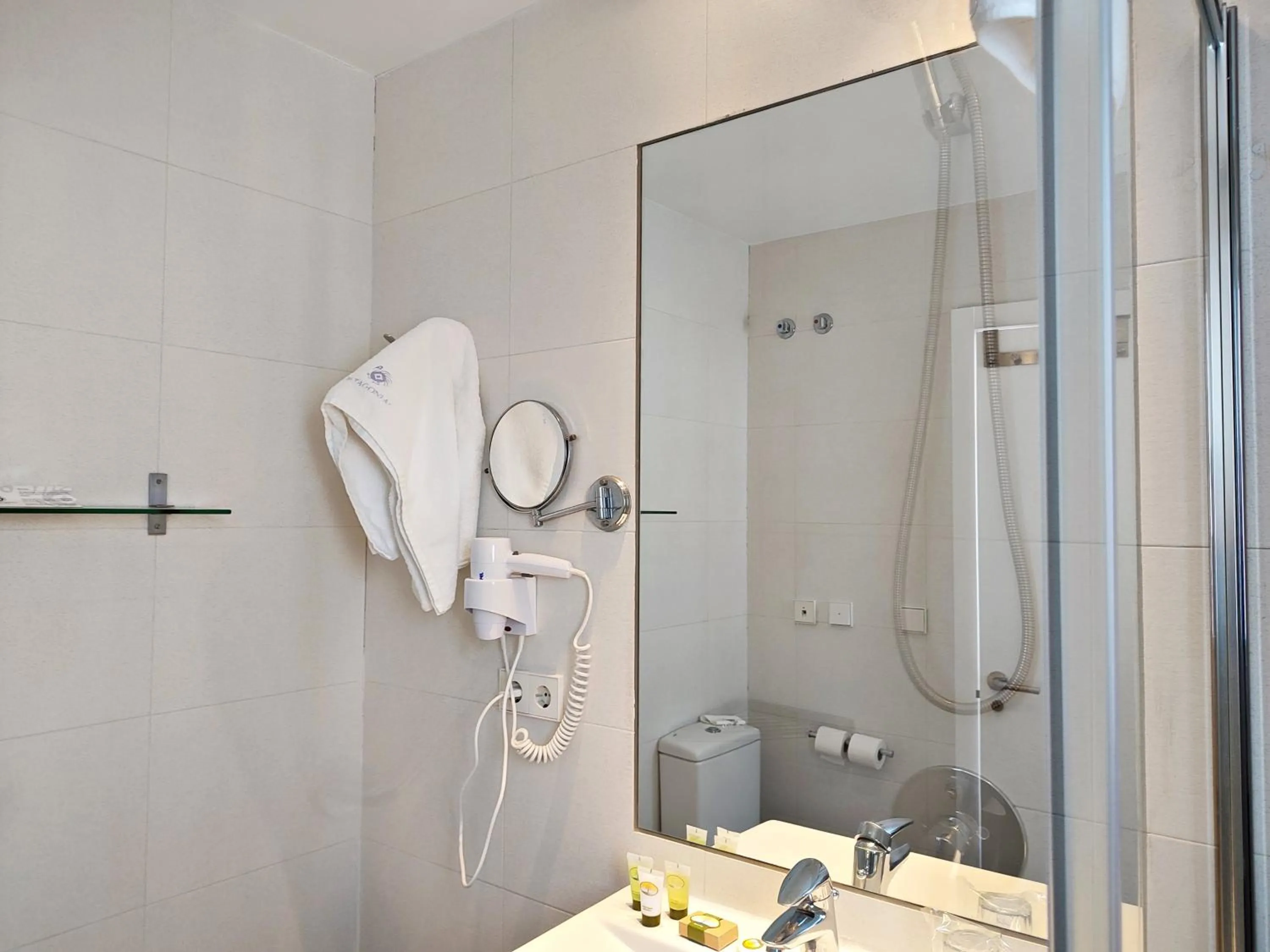 Bathroom in Hotel Apartamentos Patagonia Sur