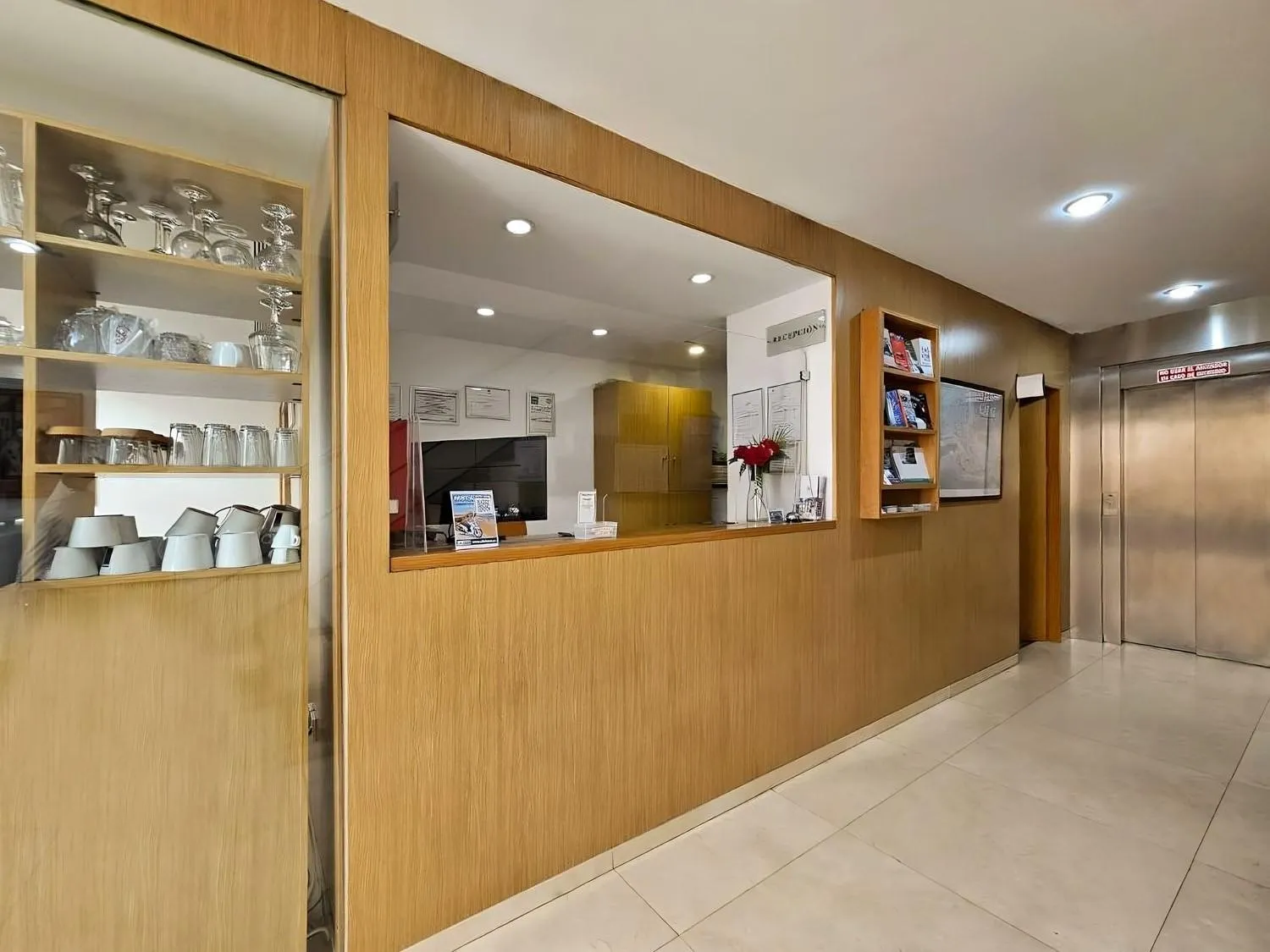 Lobby or reception in BYPILLOW Tiento