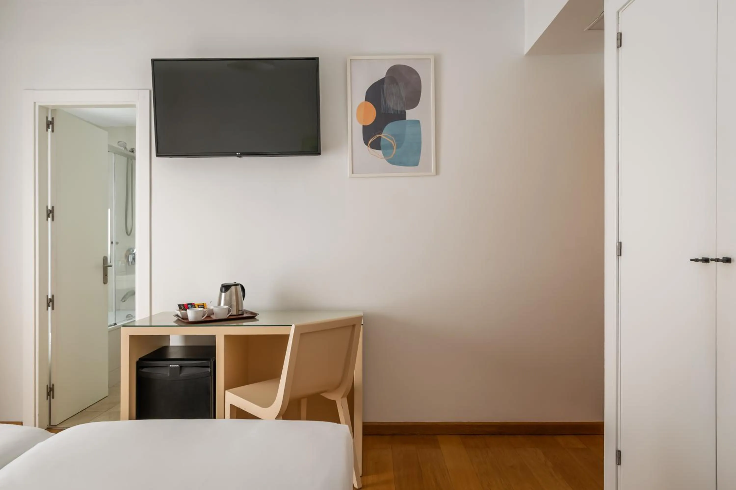 Seating area, Bed in BYPILLOW Tiento