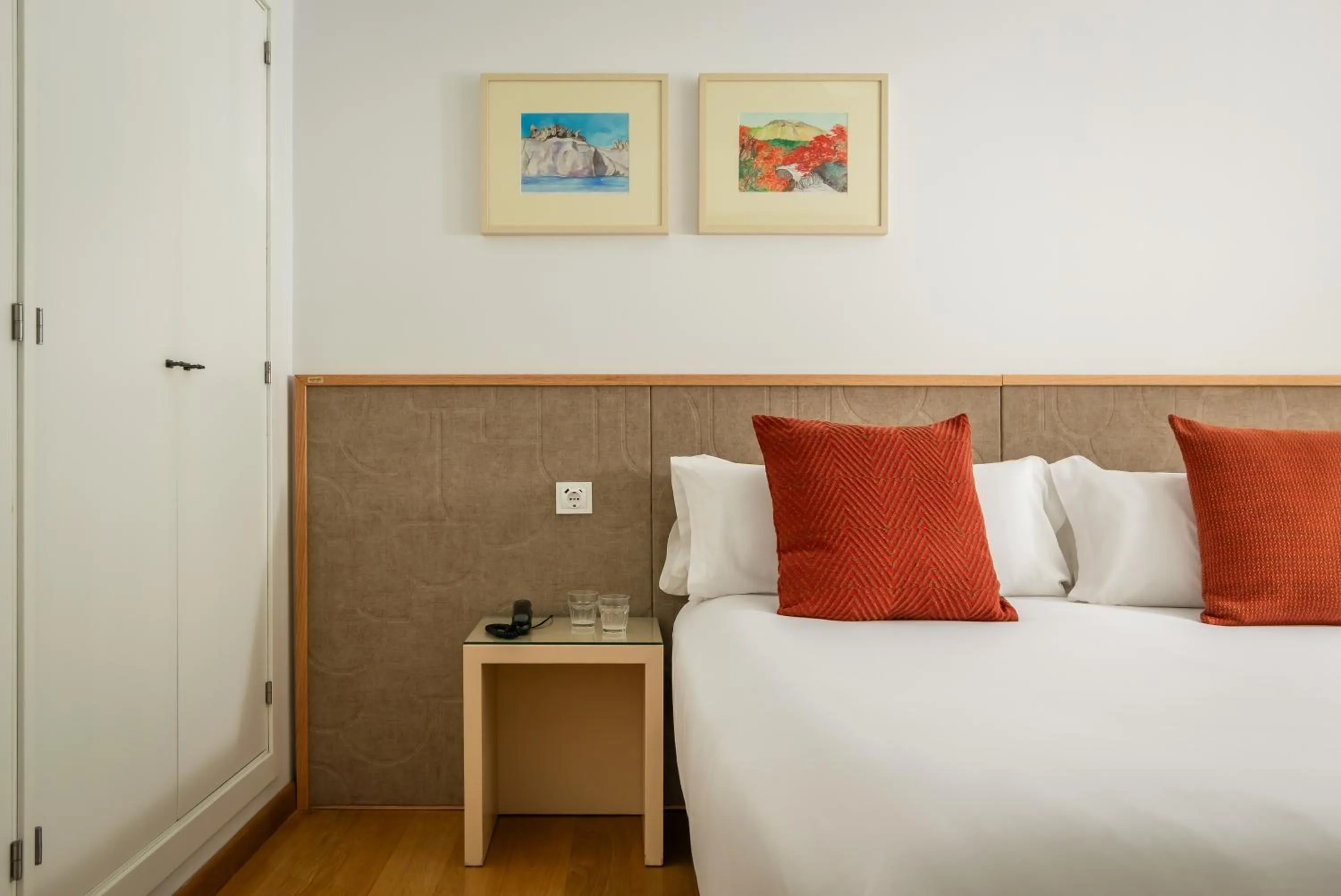 Bed in BYPILLOW Tiento