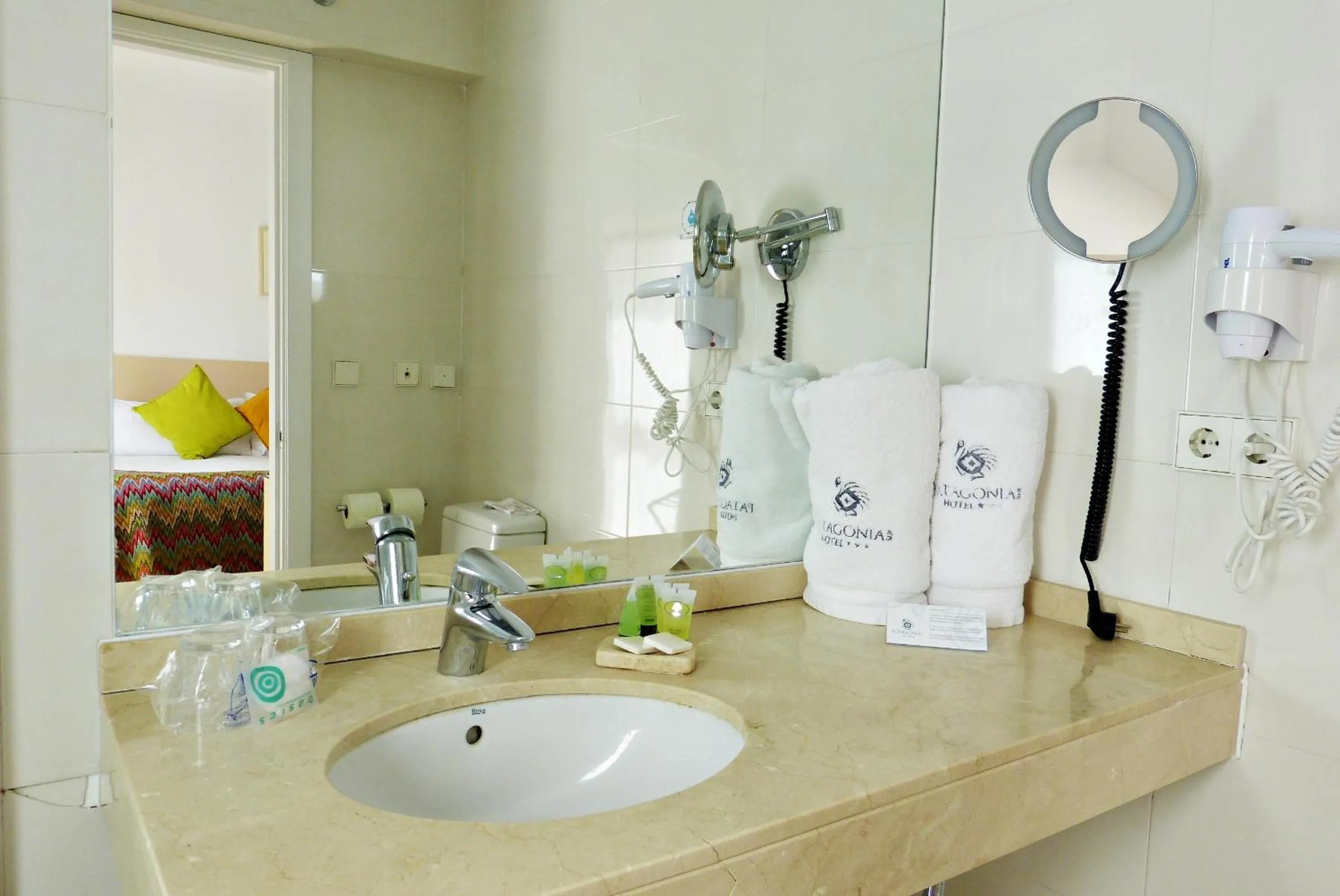 Bathroom in Hotel Apartamentos Patagonia Sur