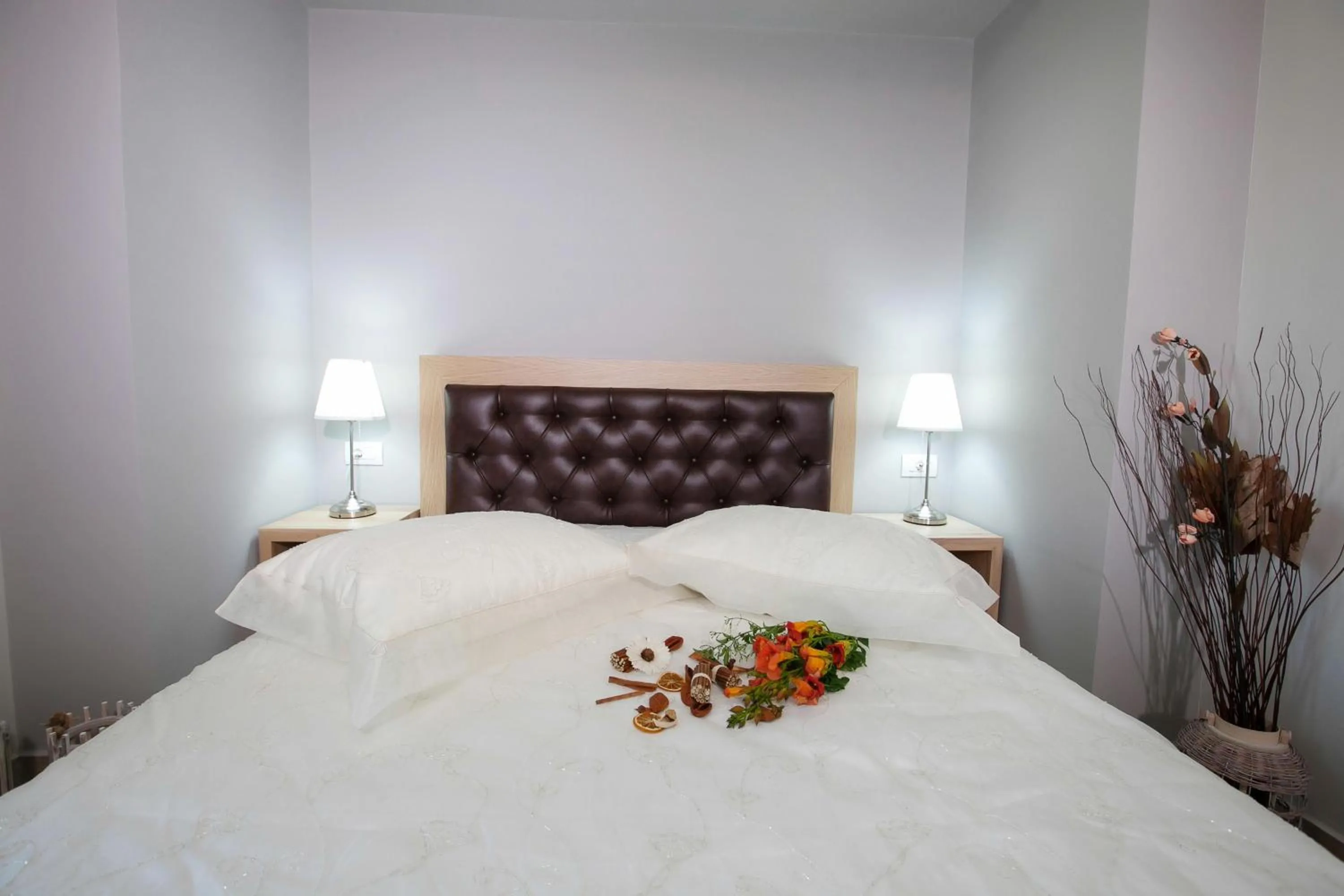 Bedroom, Bed in Zante Suites