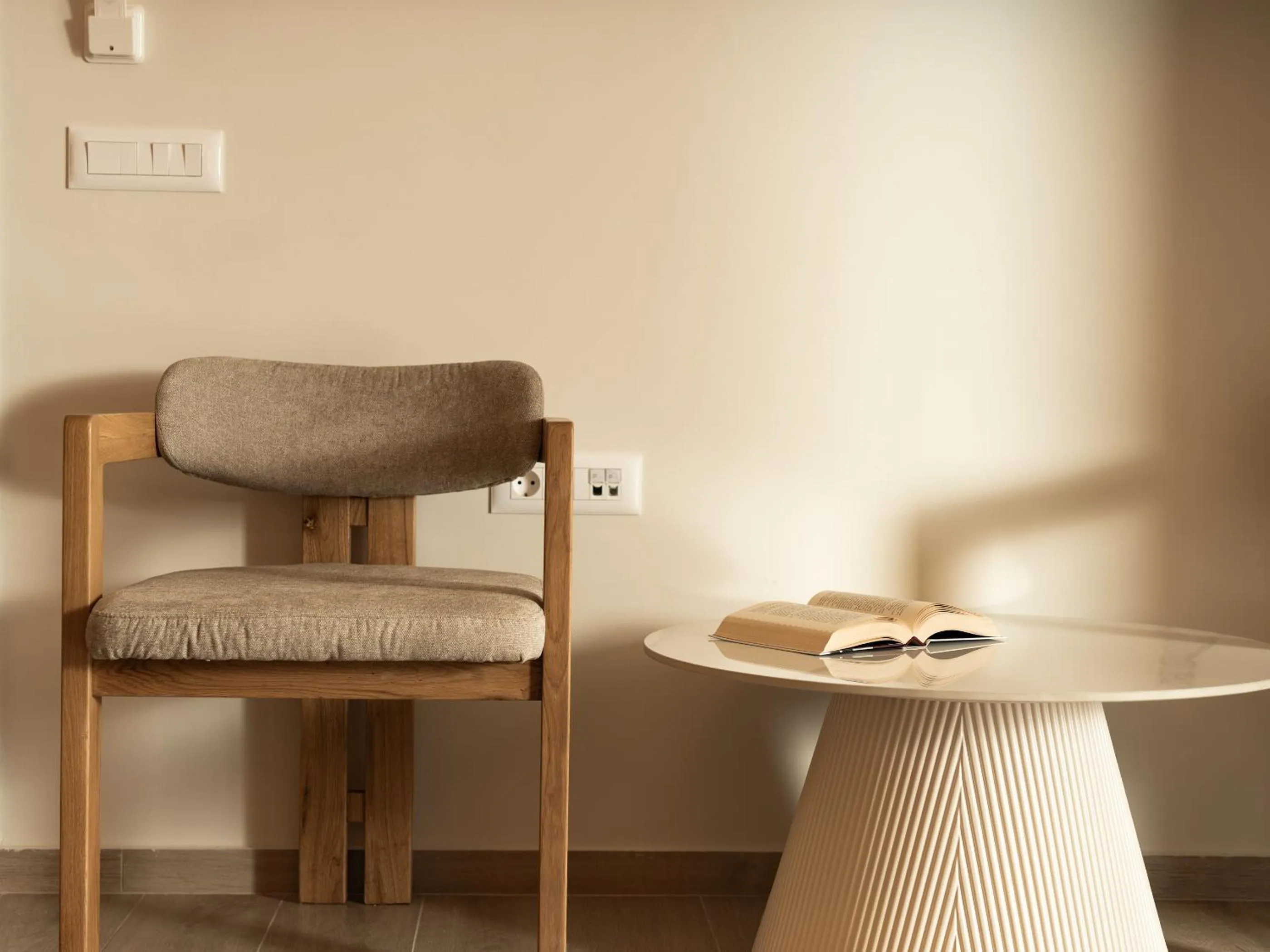 Seating area in Zante Suites