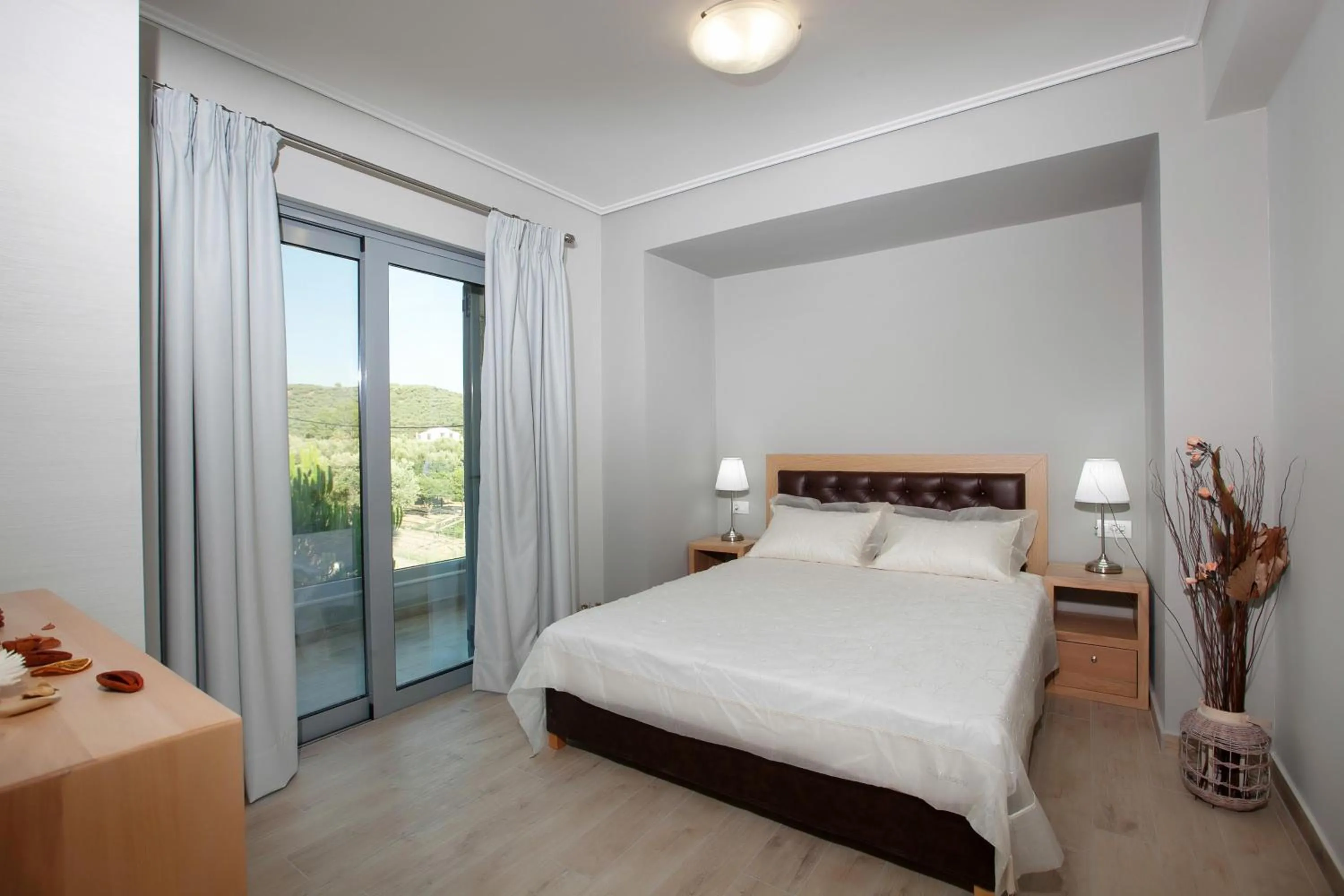Bedroom, Bed in Zante Suites