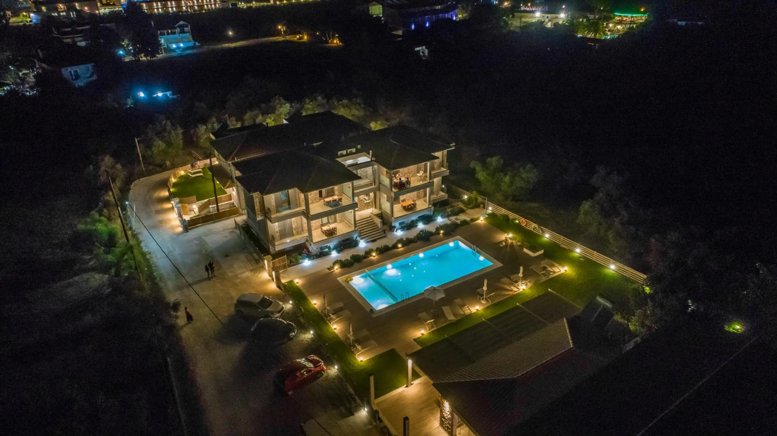 Swimming pool in Zante Suites