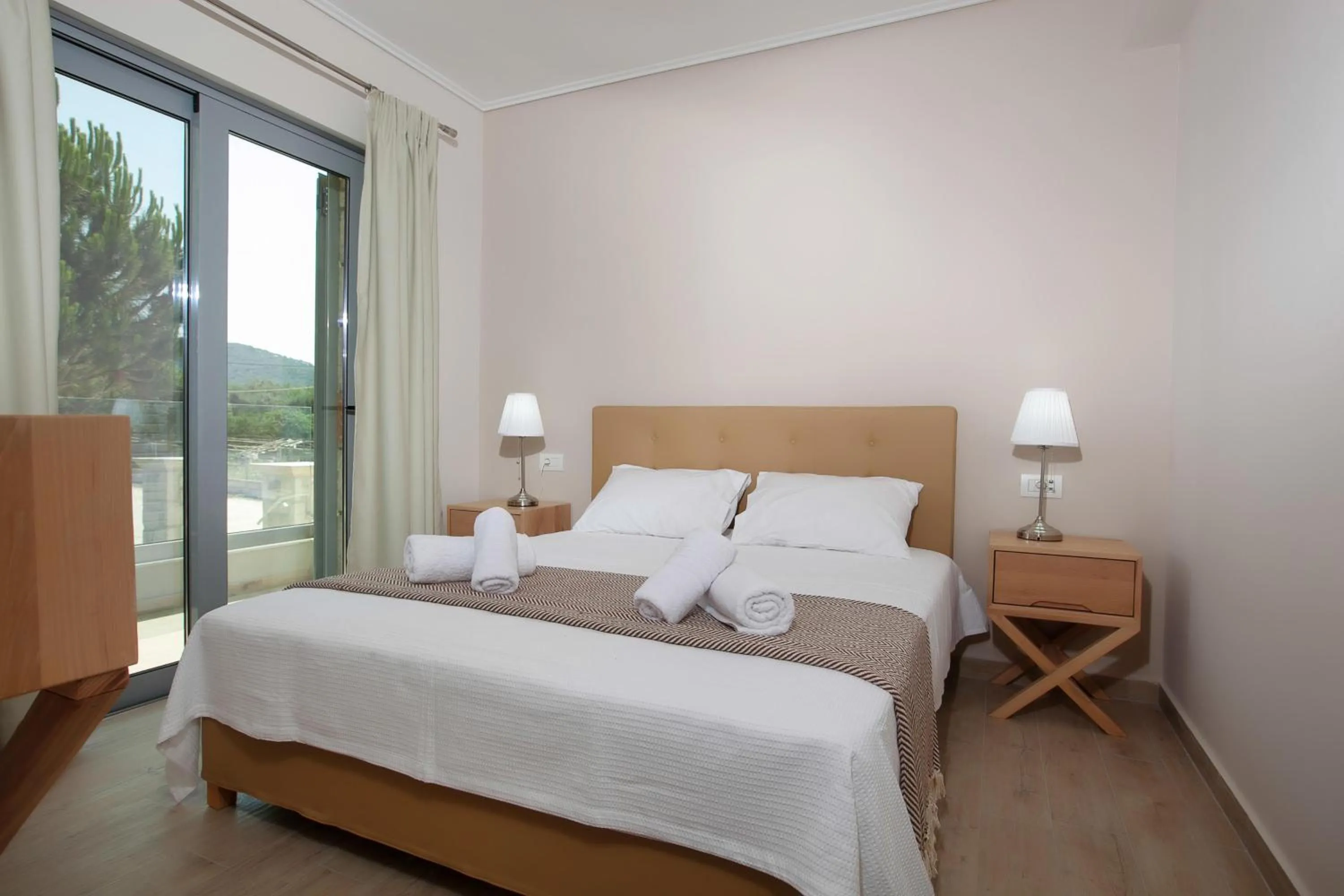 Bedroom, Bed in Zante Suites