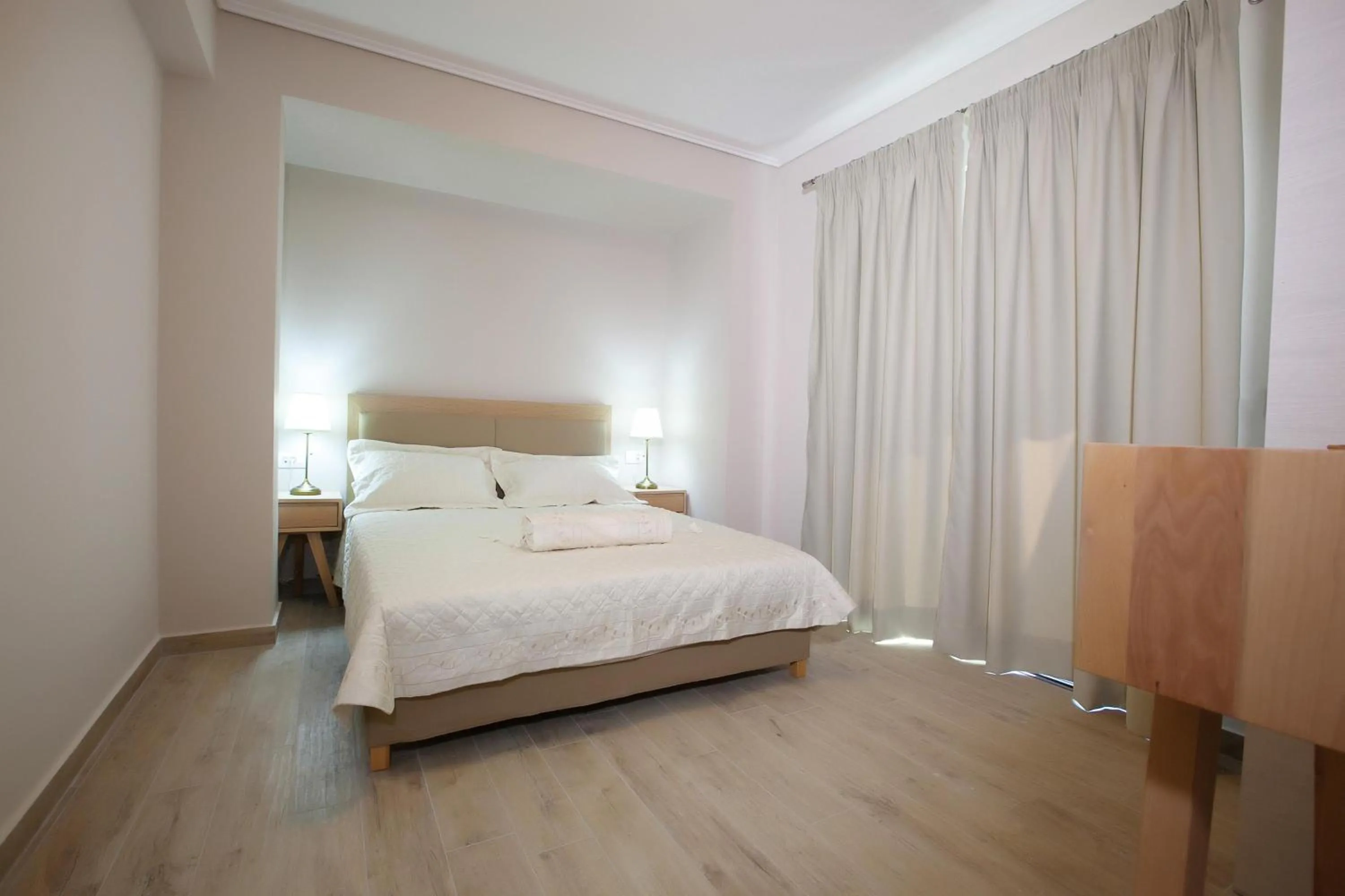 Photo of the whole room, Bed in Zante Suites