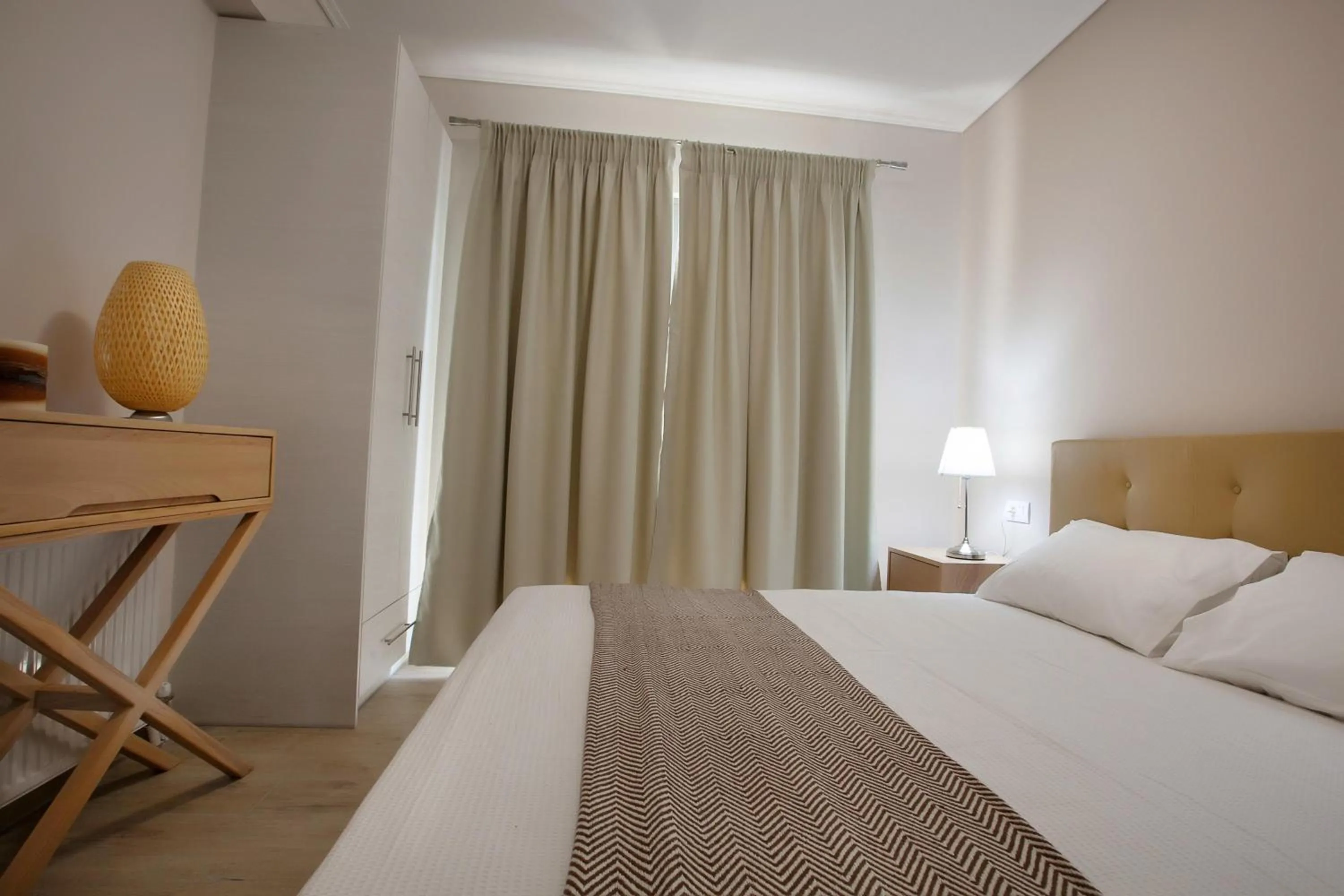 Bedroom, Bed in Zante Suites