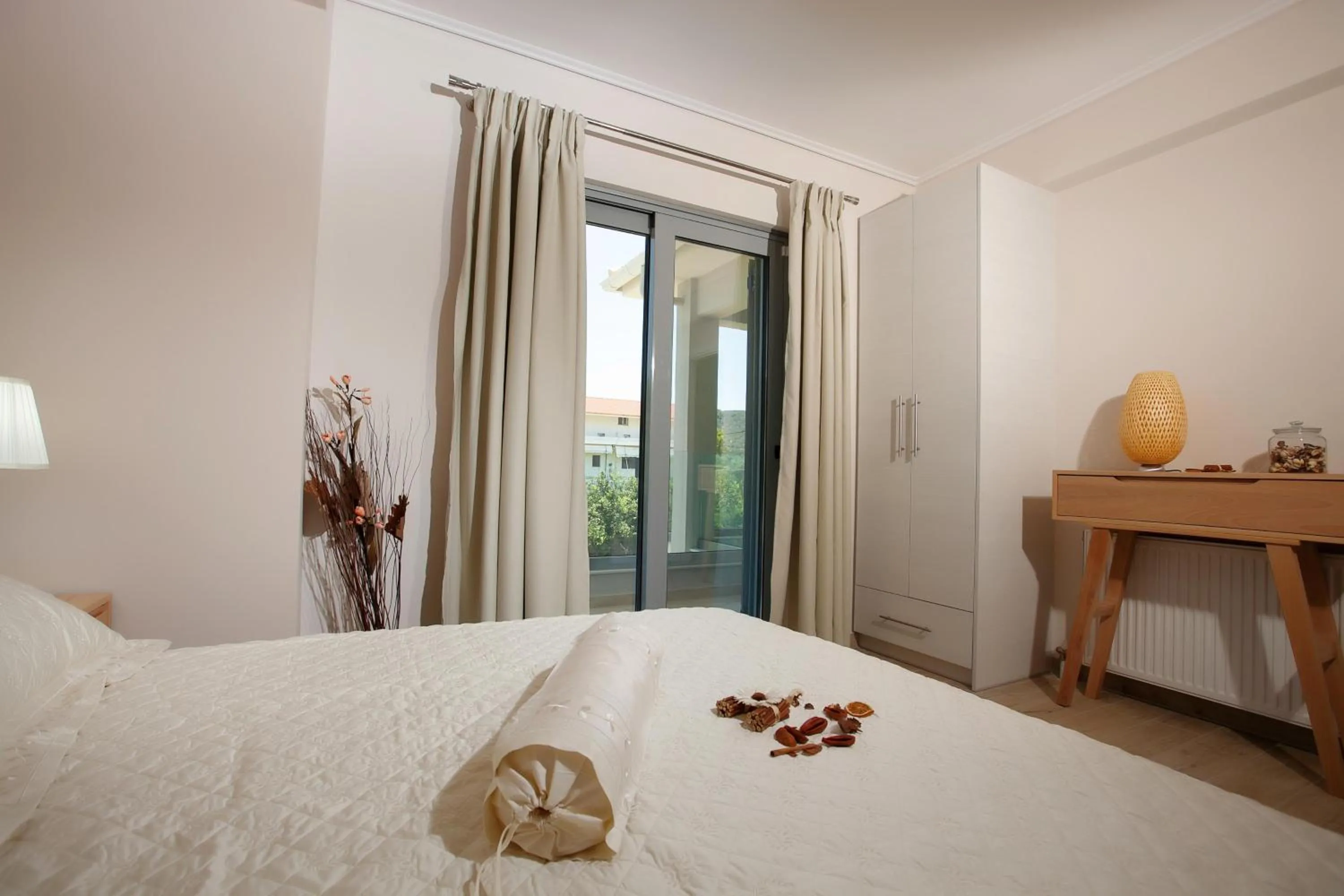 Day, Bed in Zante Suites