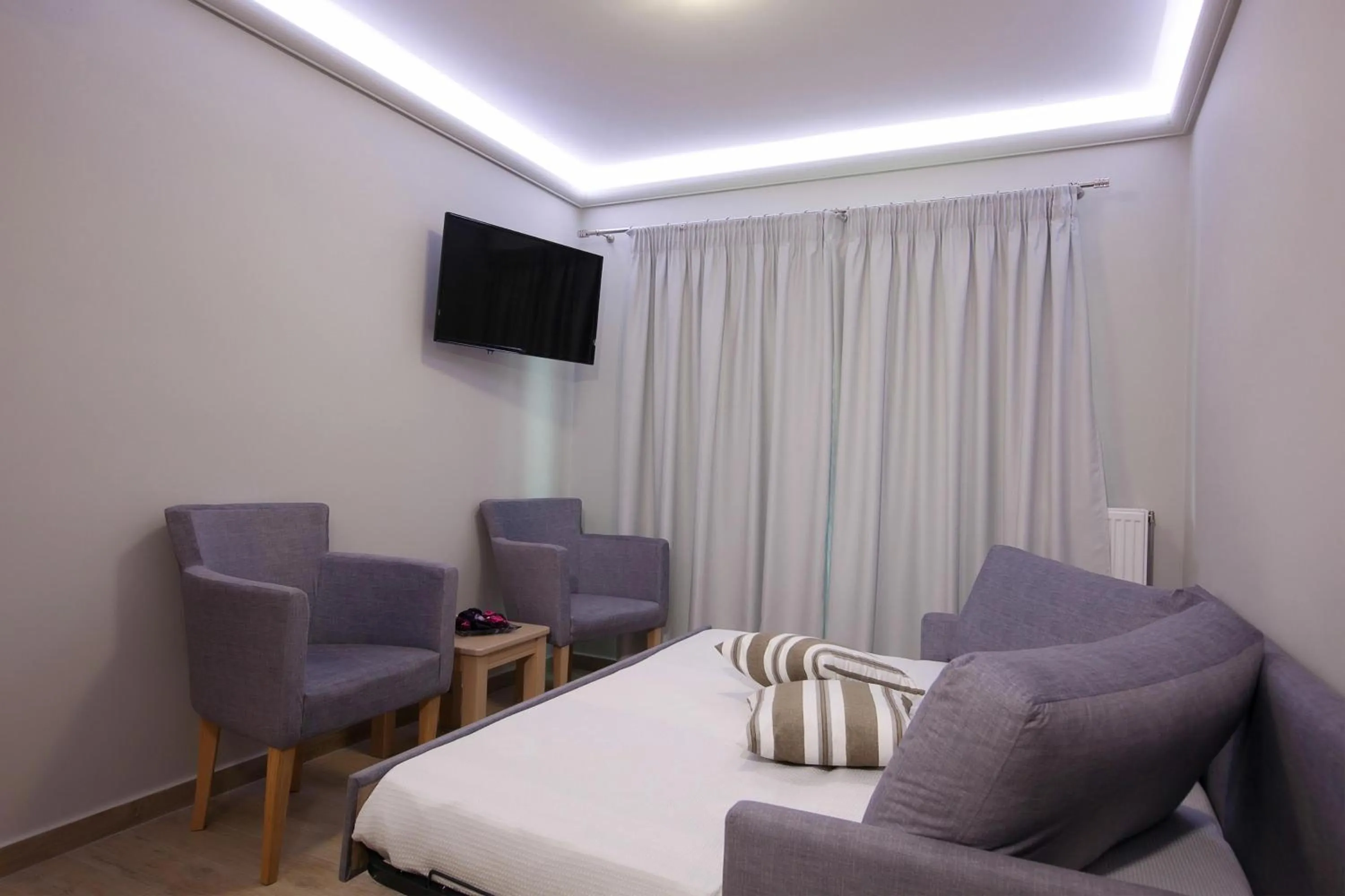 Bed in Zante Suites