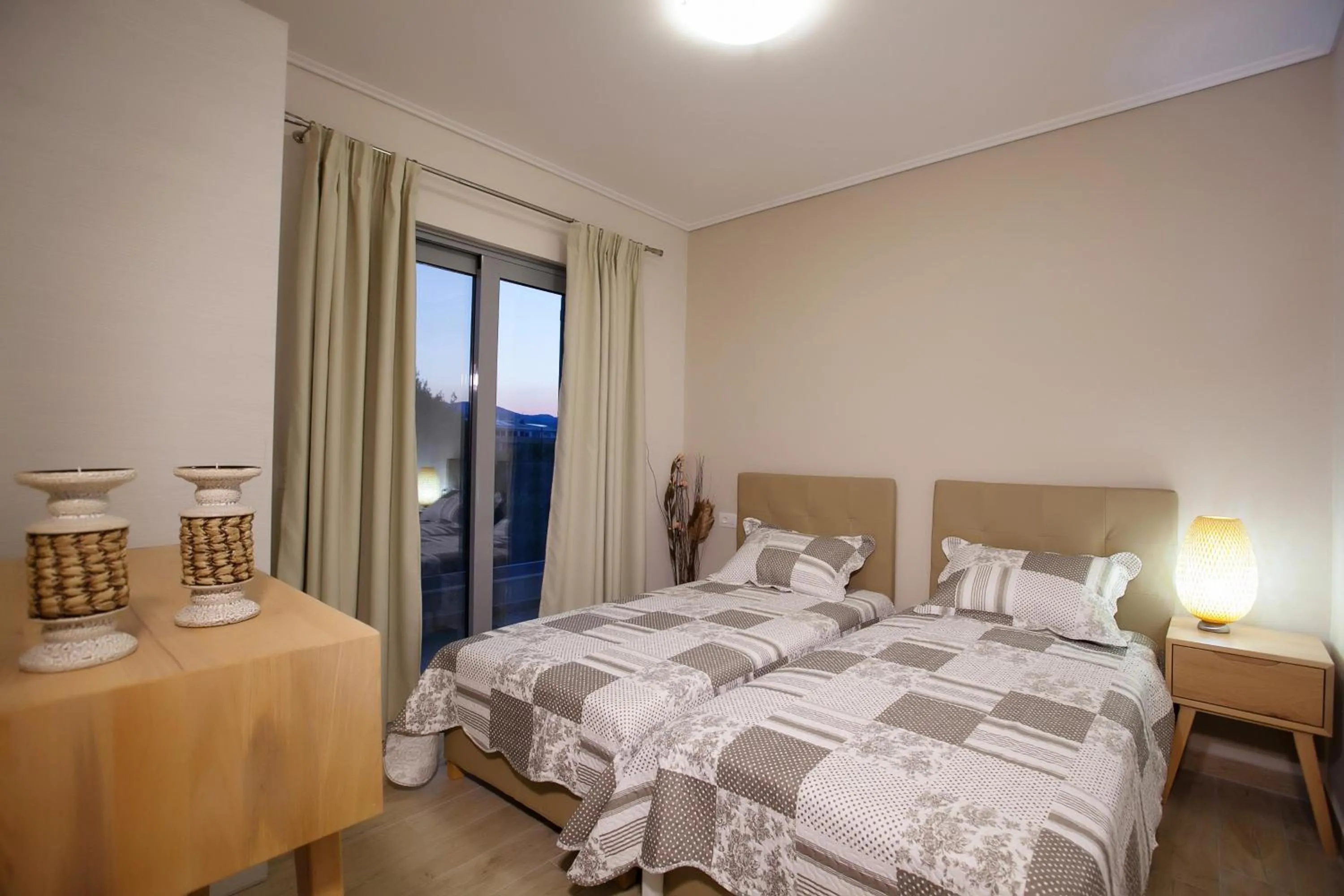 Bedroom, Bed in Zante Suites