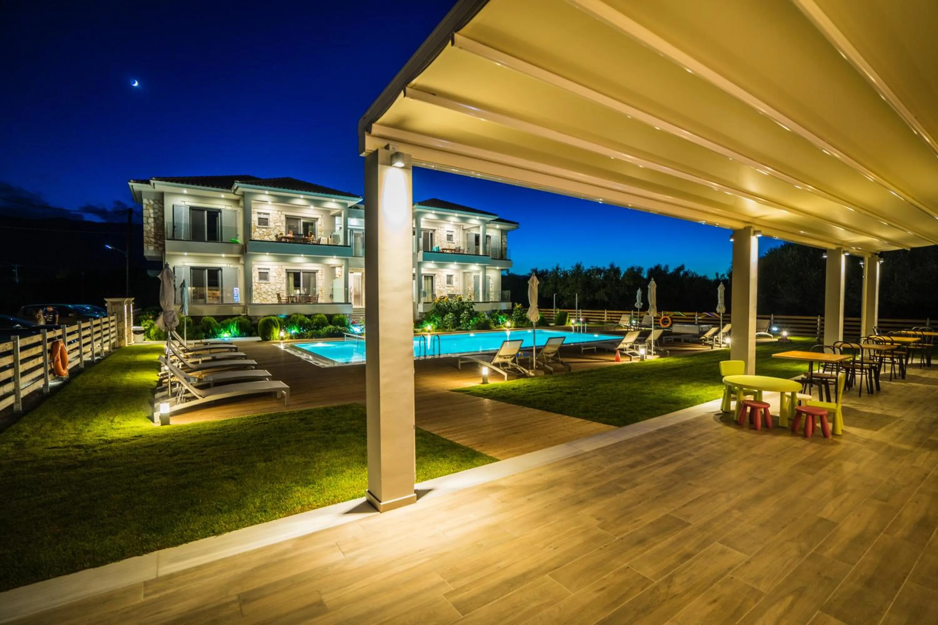 Lounge or bar in Zante Suites