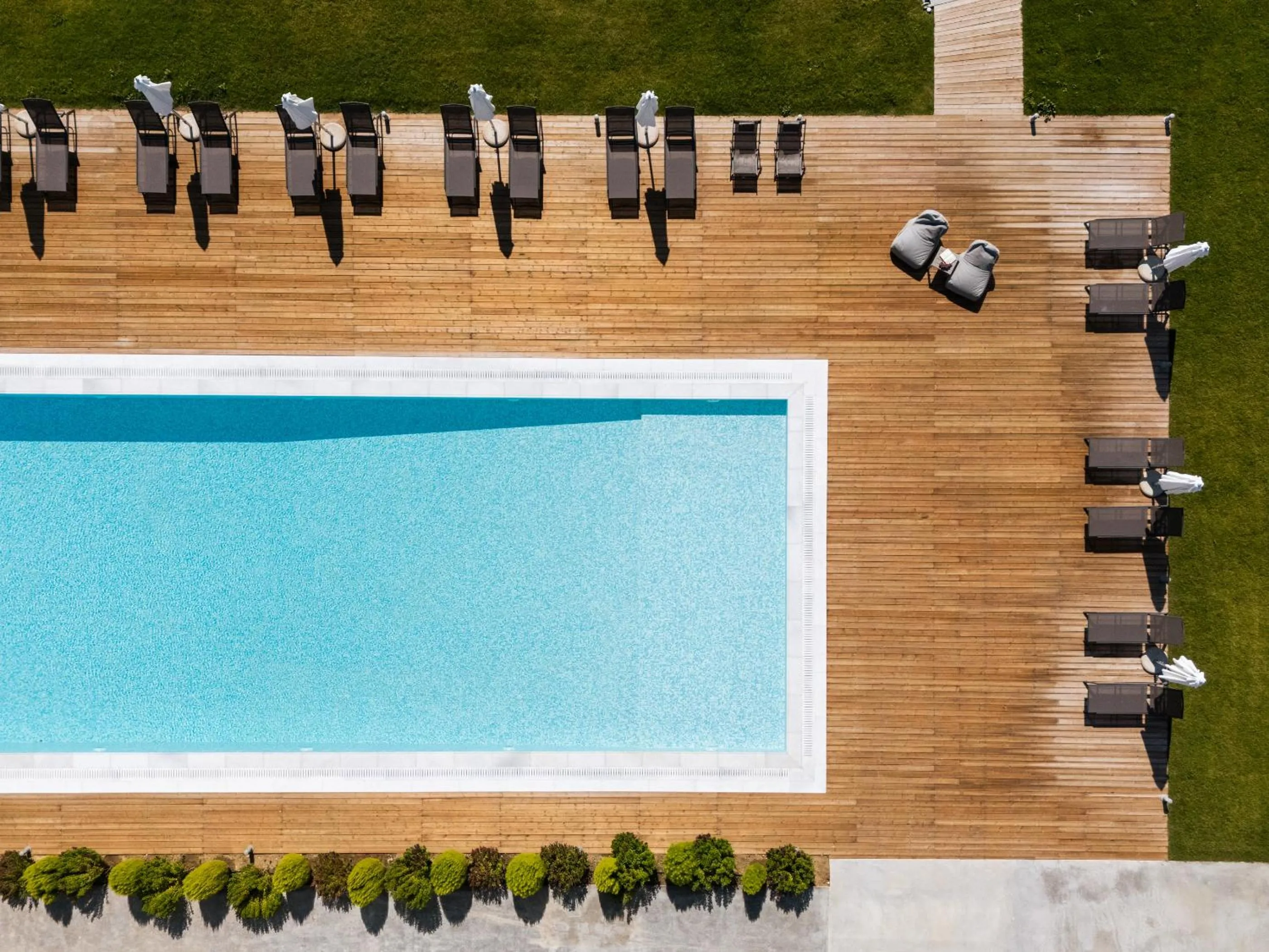 Swimming pool in Zante Suites