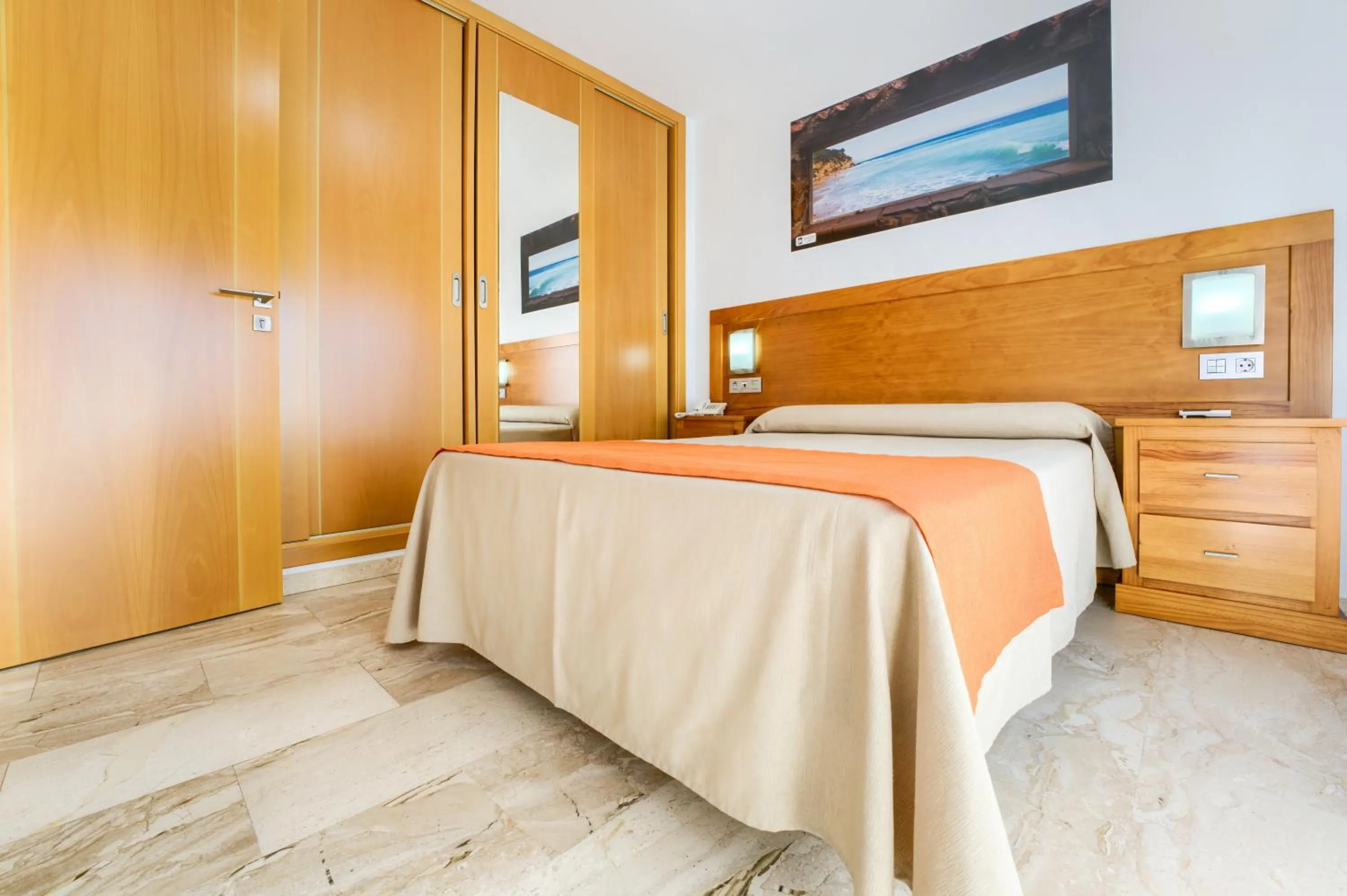 Apartment with Terrace in Hotel Apartamentos Loto Conil