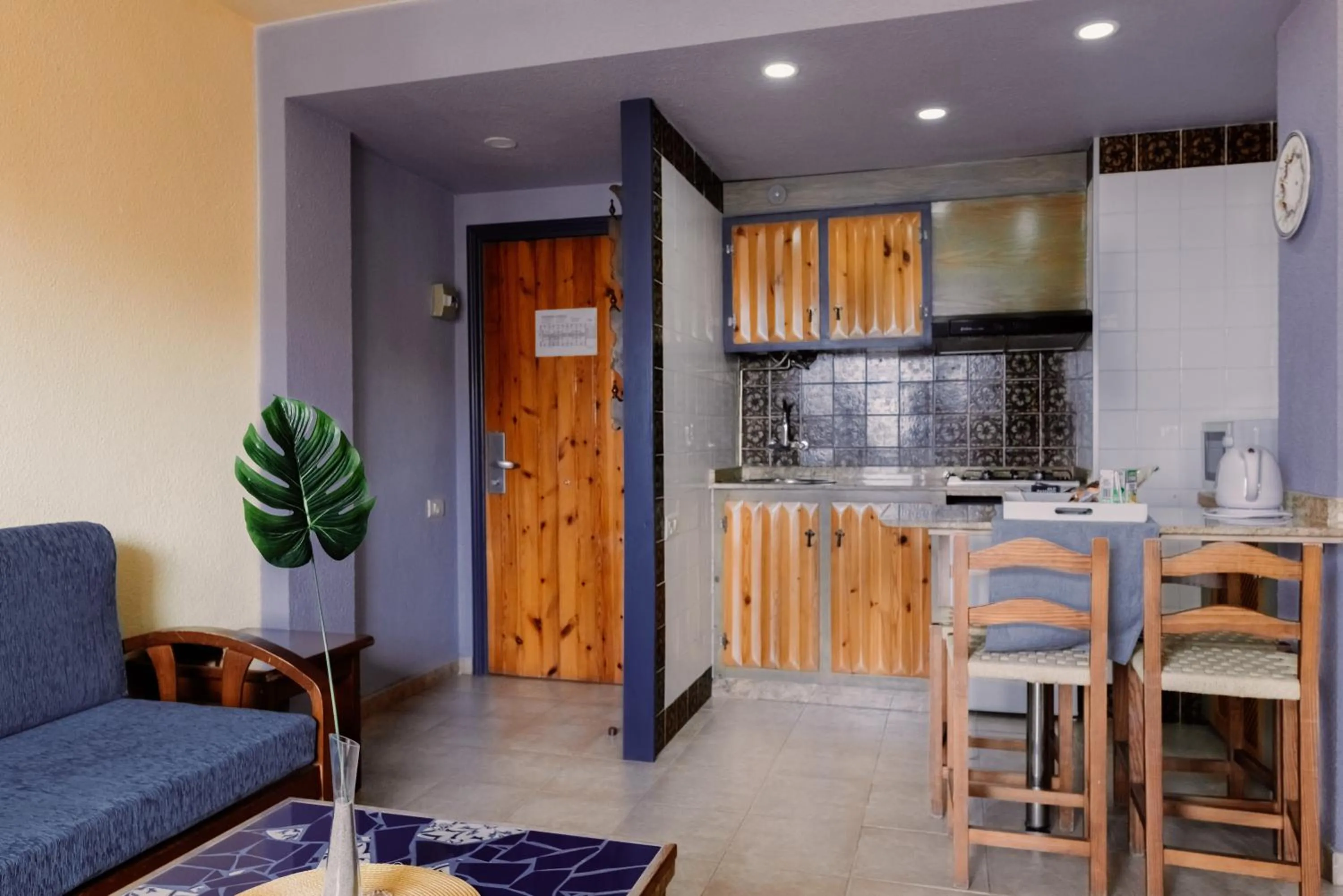 kitchen in Hotel Apartamentos Londres La Manga