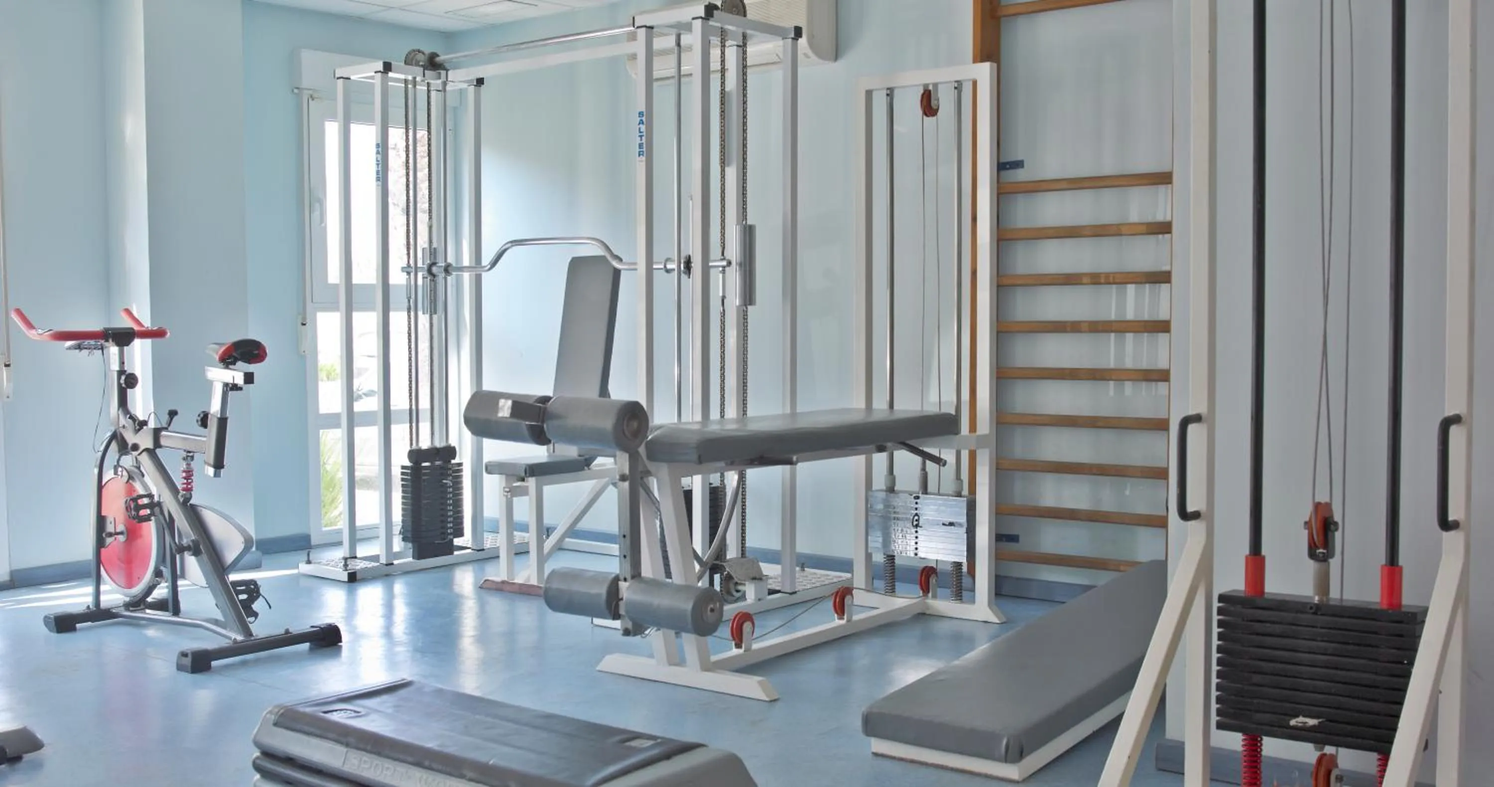 Fitness centre/facilities in Hotel Apartamentos Londres La Manga
