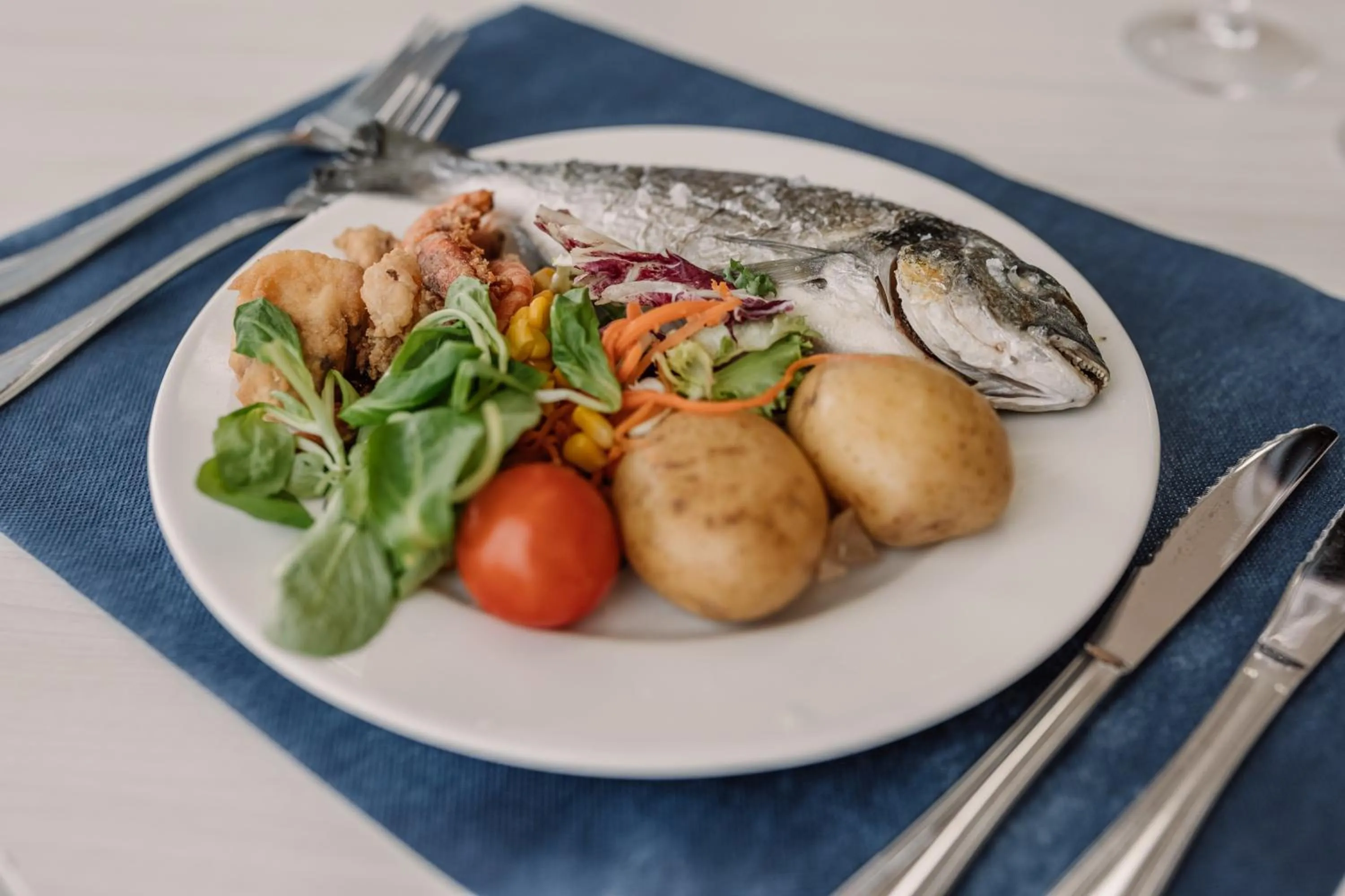 Restaurant/places to eat in Hotel Apartamentos Londres La Manga