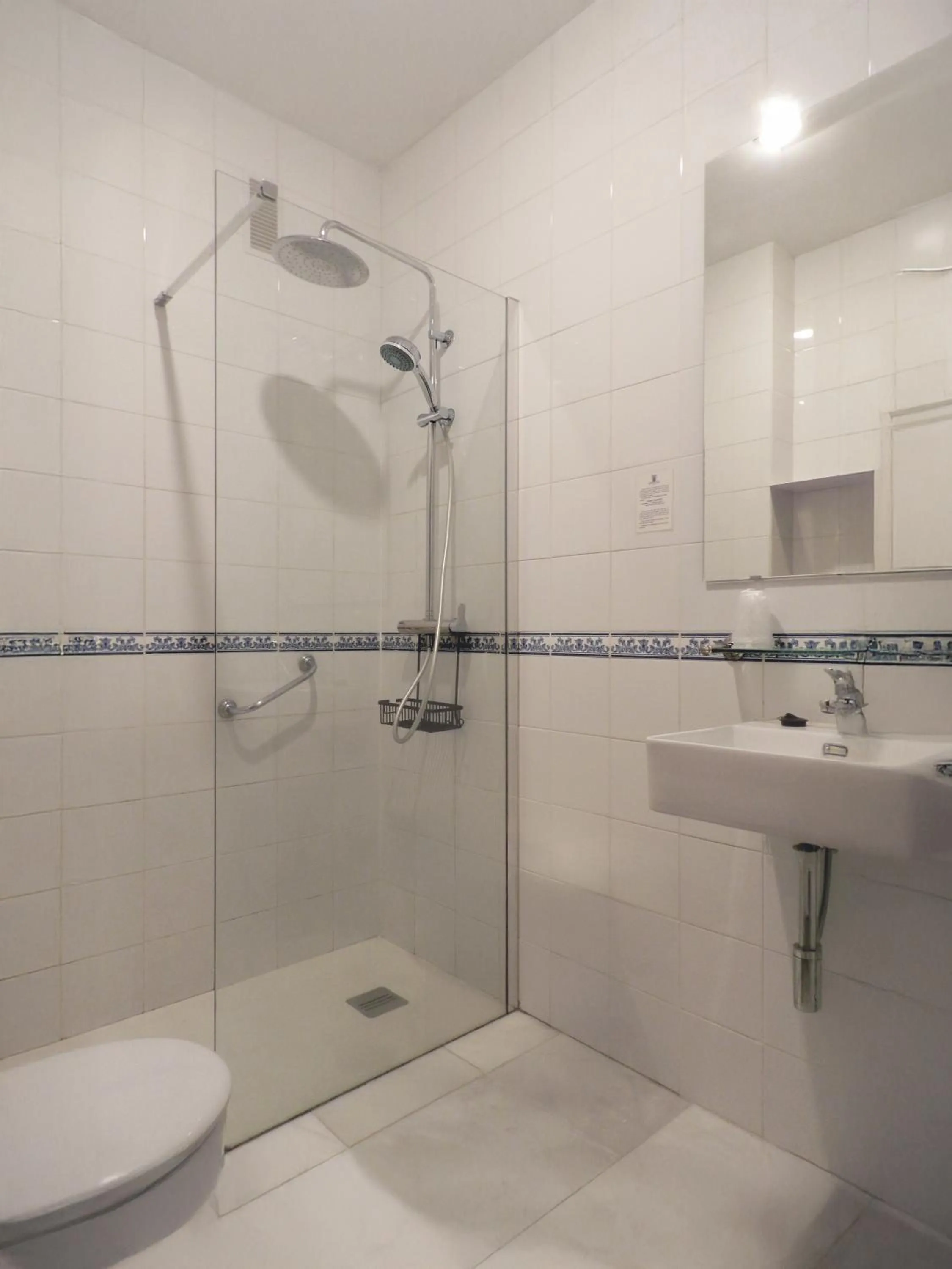 Shower in Hotel Doña Blanca