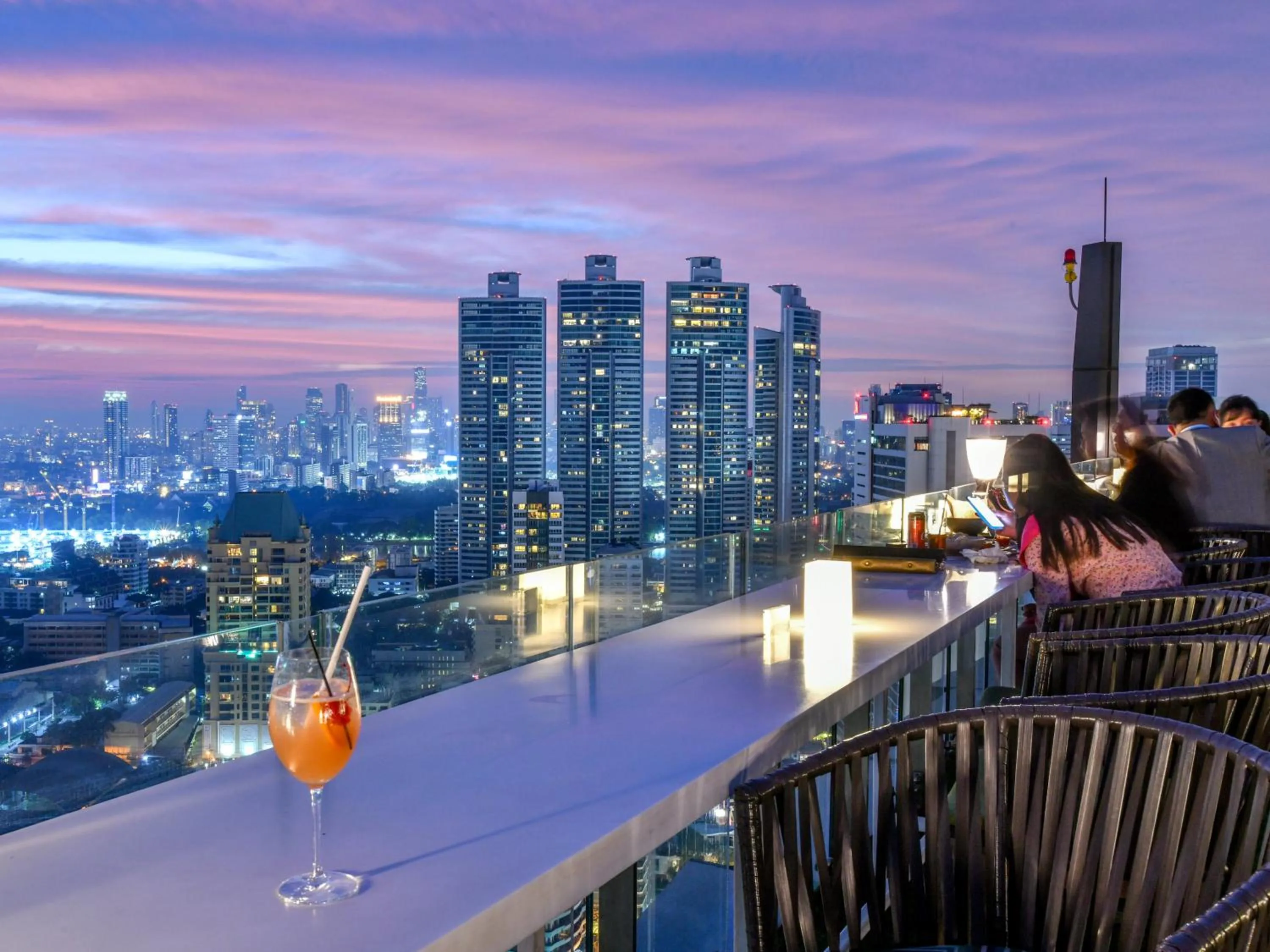 Night in SKYVIEW Hotel Bangkok - Sukhumvit