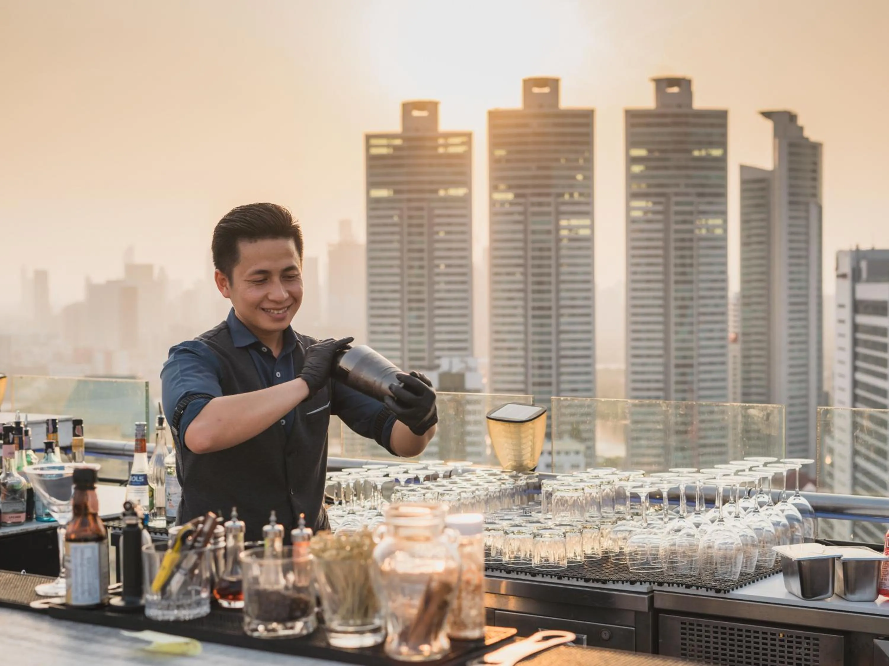 Lounge or bar in SKYVIEW Hotel Bangkok - Sukhumvit