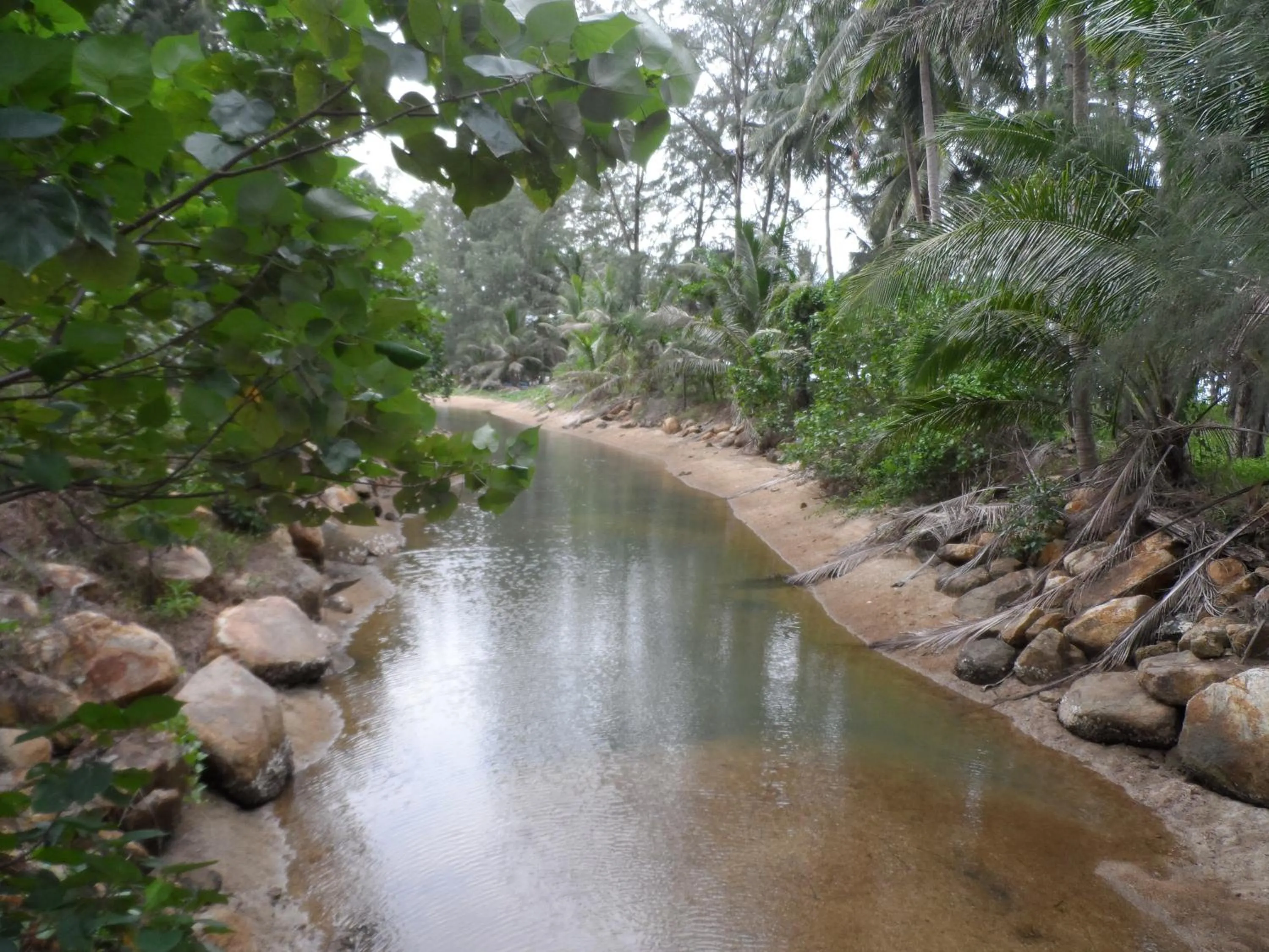 Neighbourhood in Baan Moonchan House