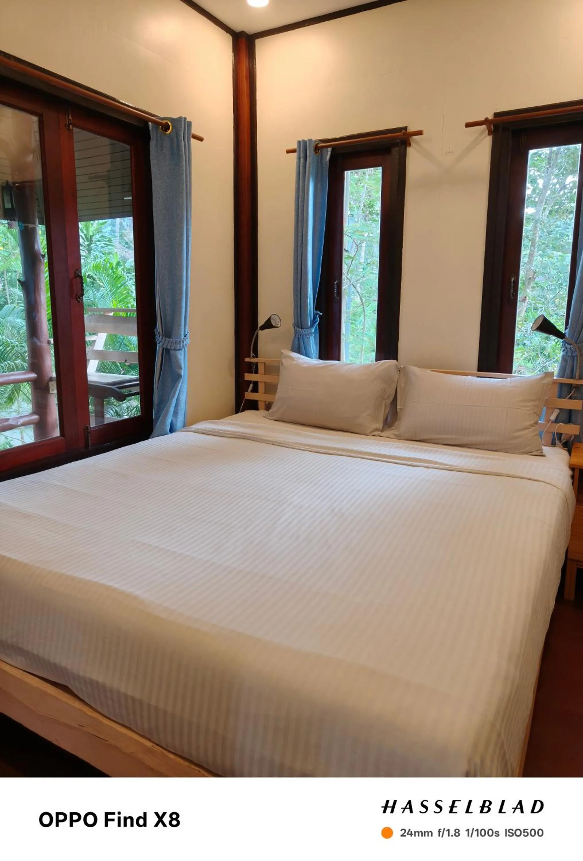 Bed in Baan Moonchan House