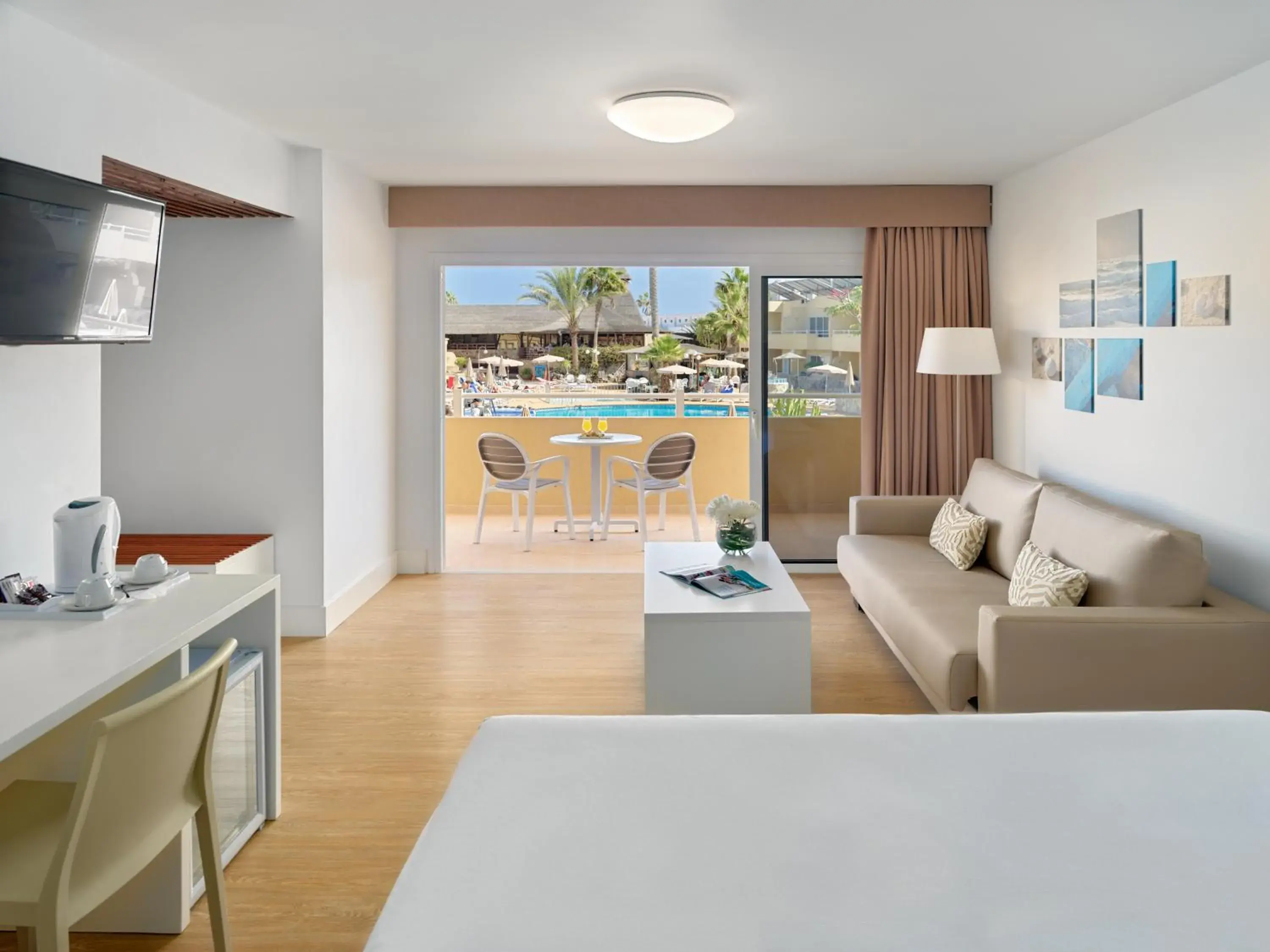 Pool view in Hotel Arena Suite - Adults Only Pool view in Hotel Arena Suite - Adults Only