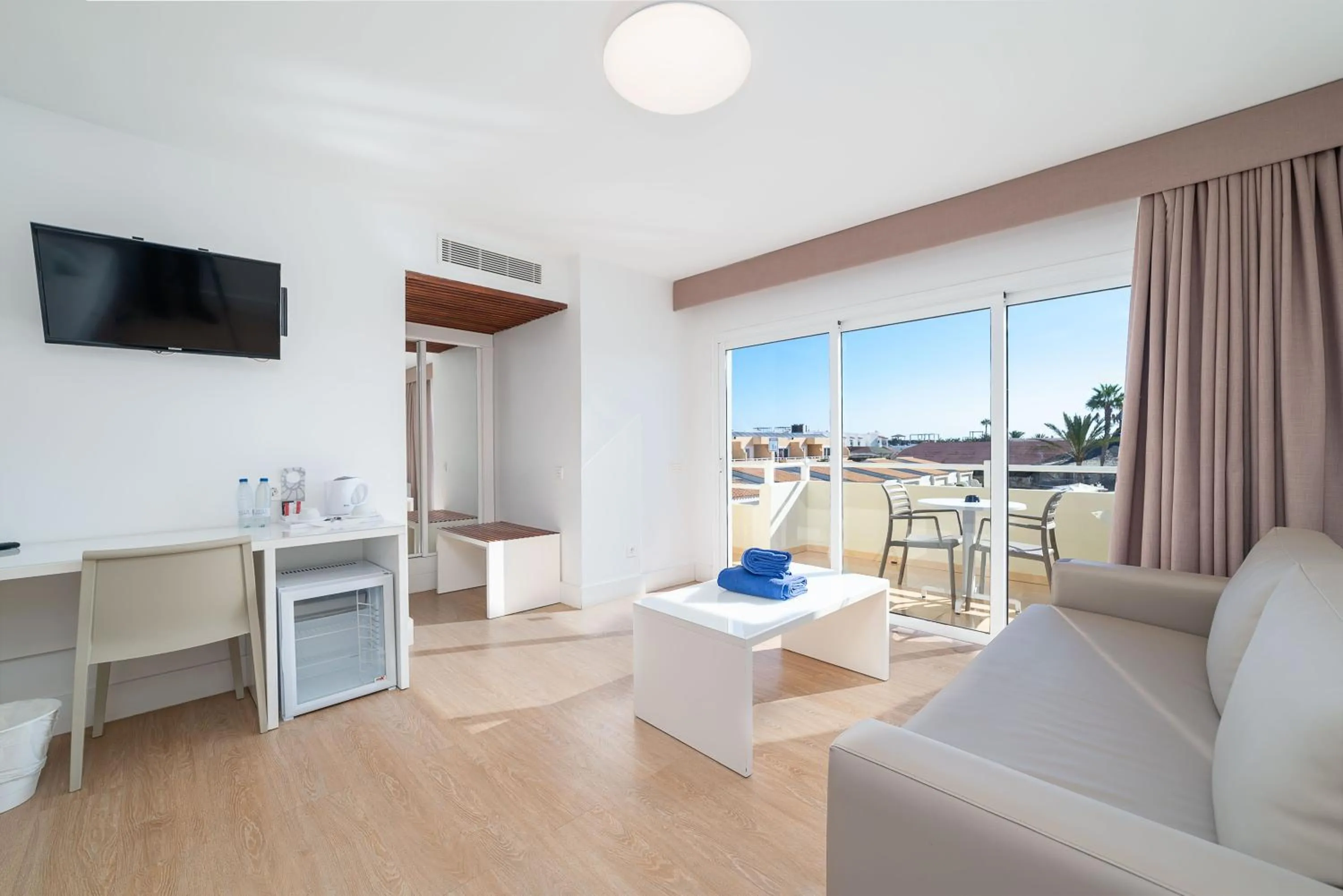 Living room in Hotel Arena Suite - Adults Only