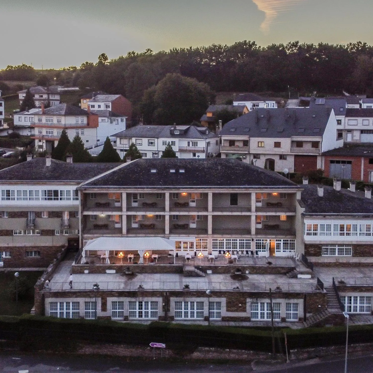 Property building in Pousada de Portomarín