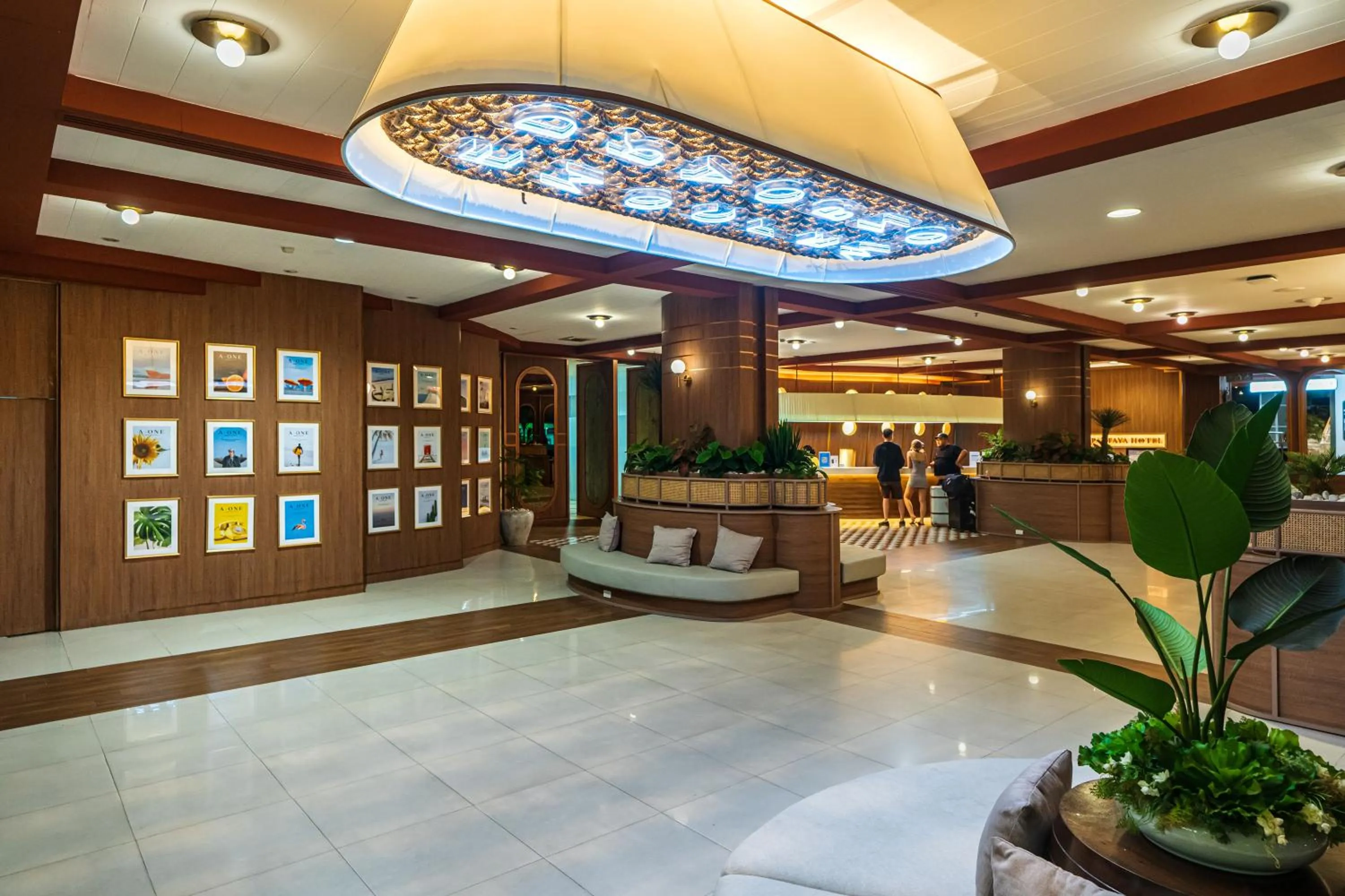Lobby or reception in A-One The Royal Cruise Hotel Pattaya - SHA Extra Plus