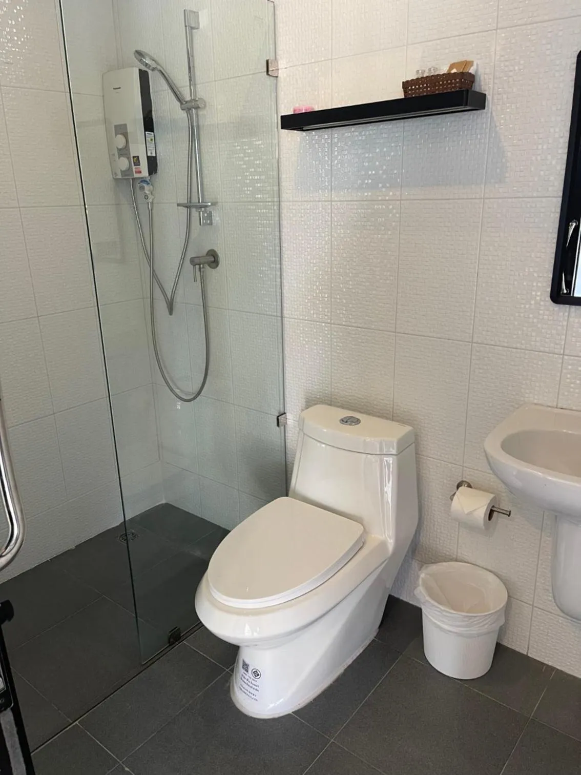 Bathroom in Breeze Bay Villa