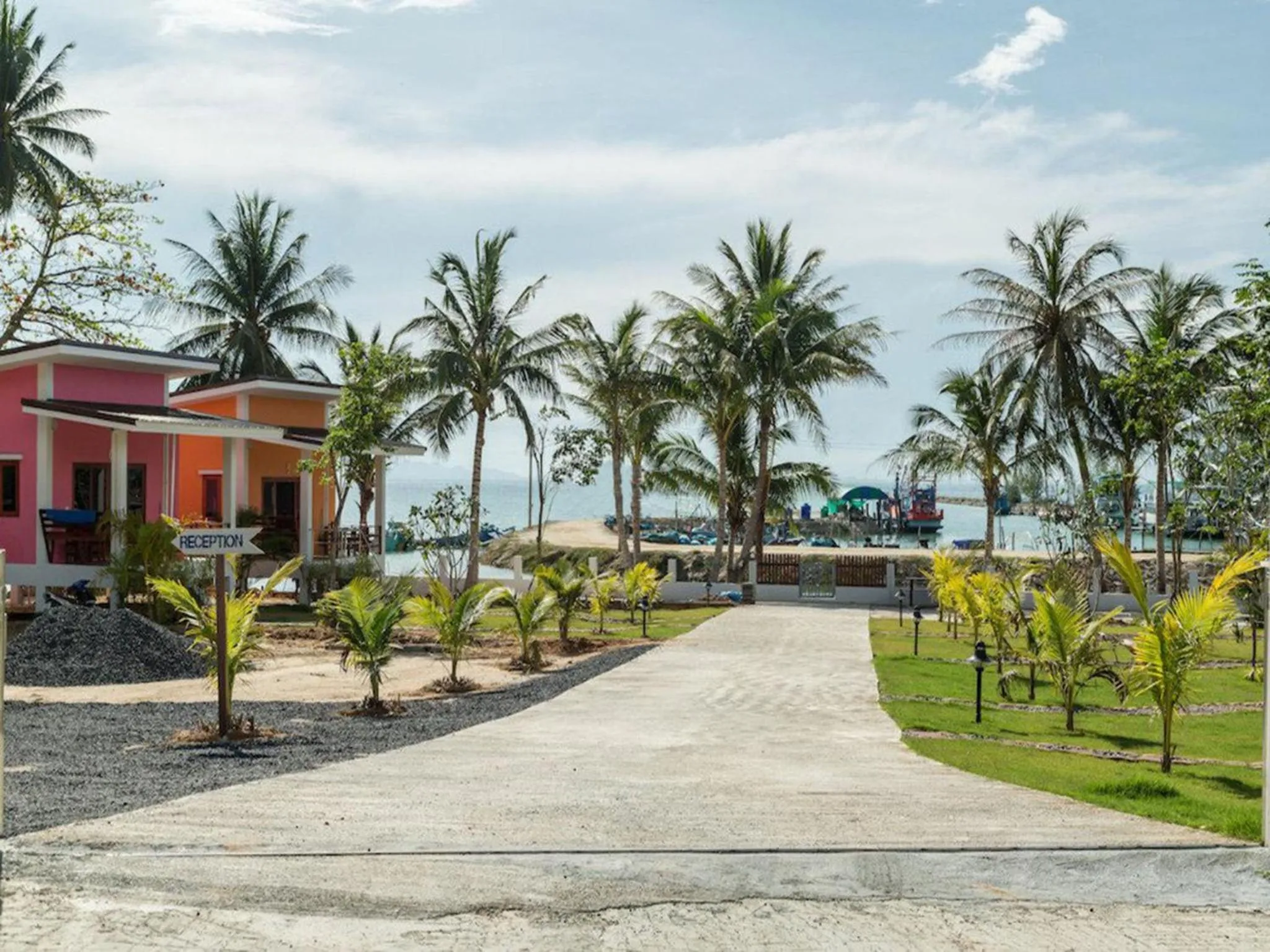 Facade/entrance in Breeze Bay Villa