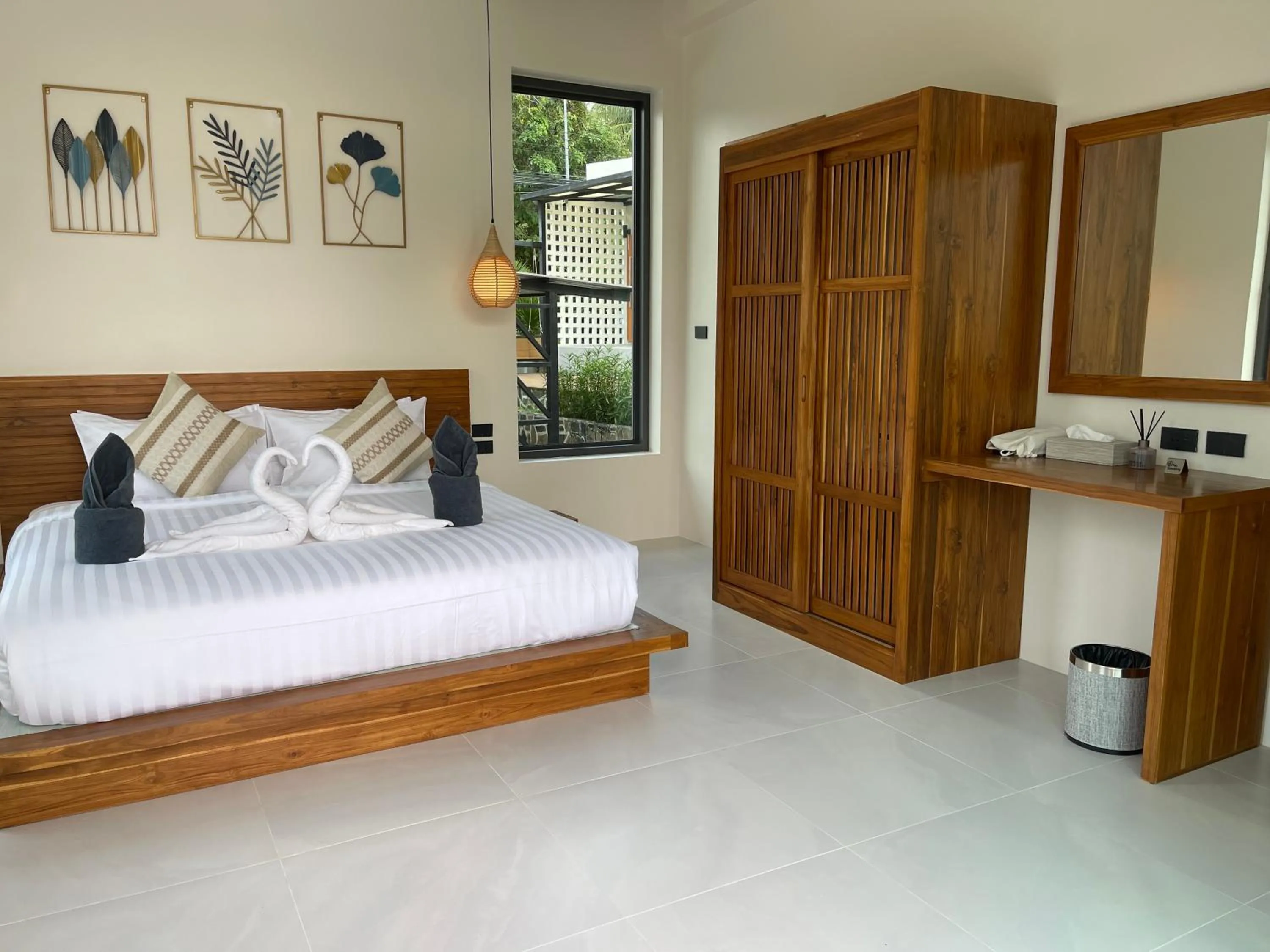 Bed in Breeze Bay Villa