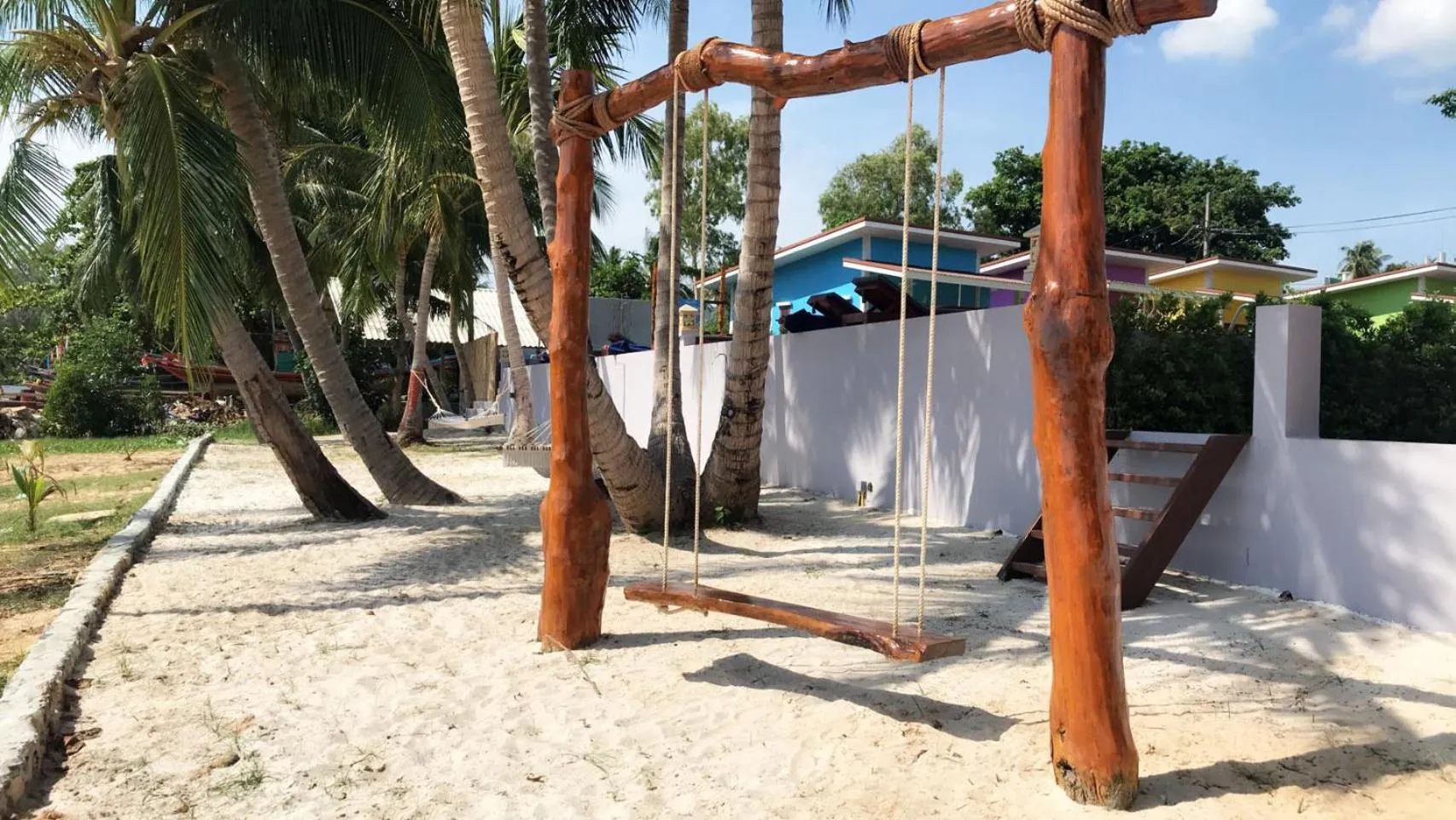 Facade/entrance in Breeze Bay Villa