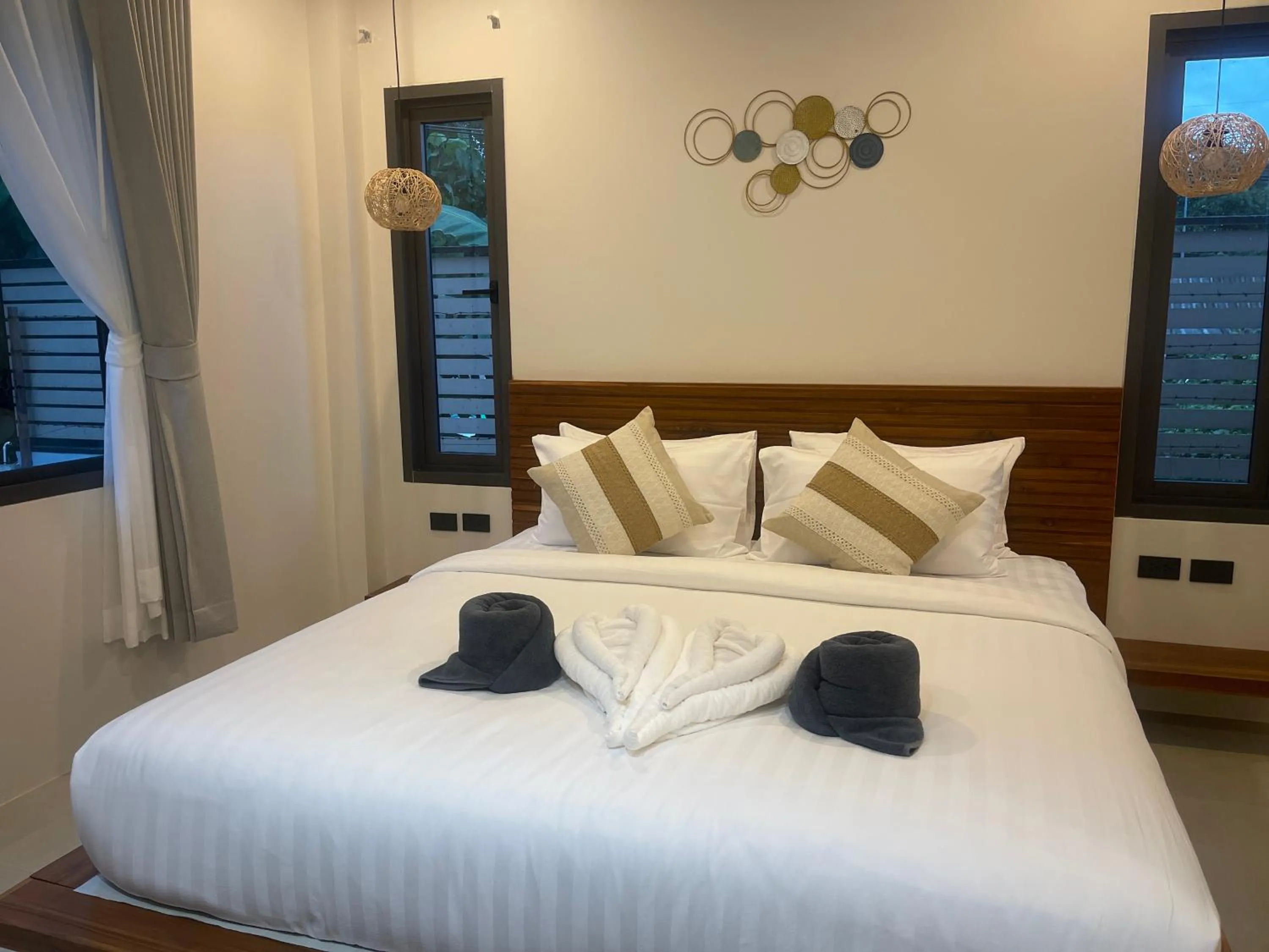 Bed in Breeze Bay Villa