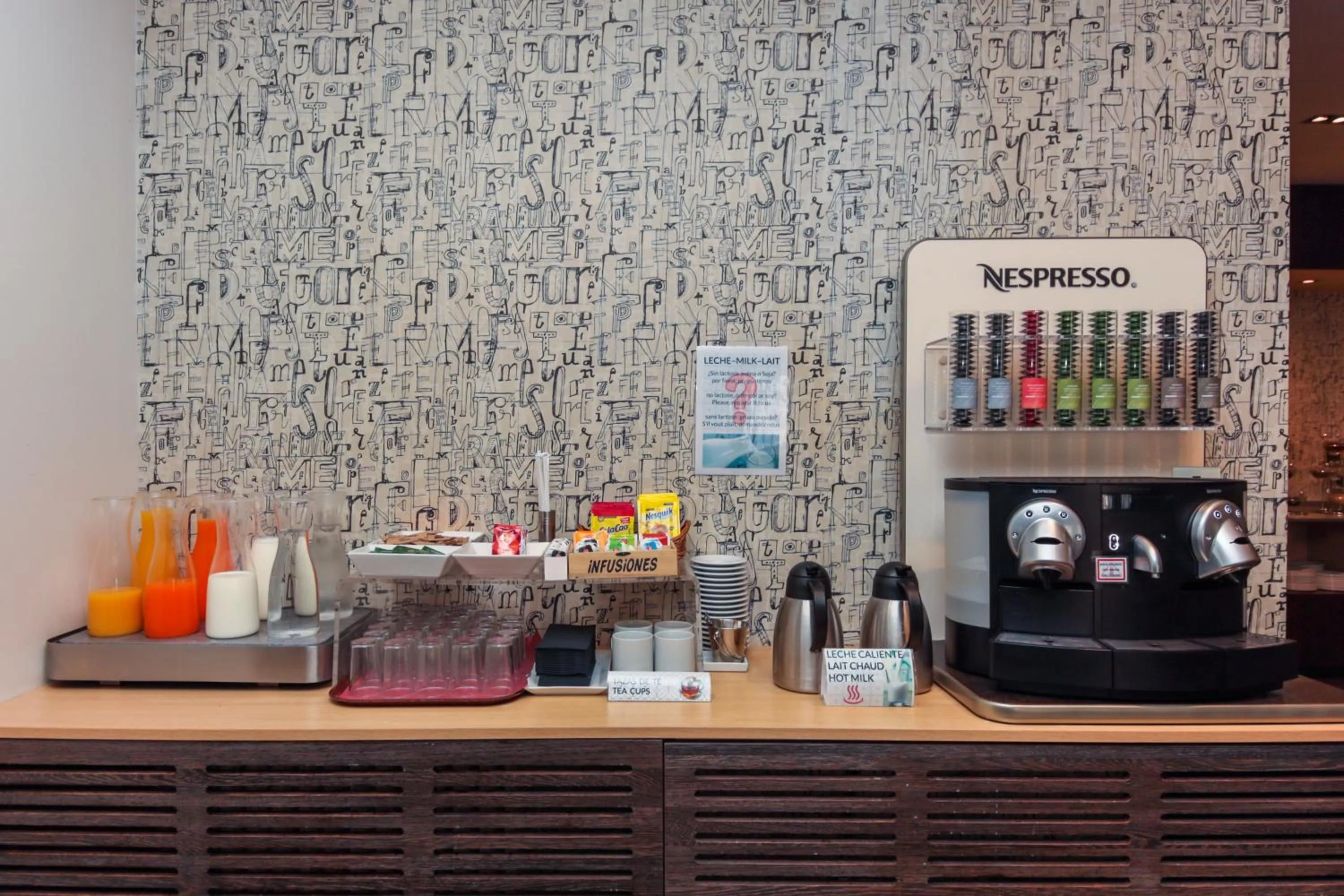 Buffet breakfast in Hotel Lauria