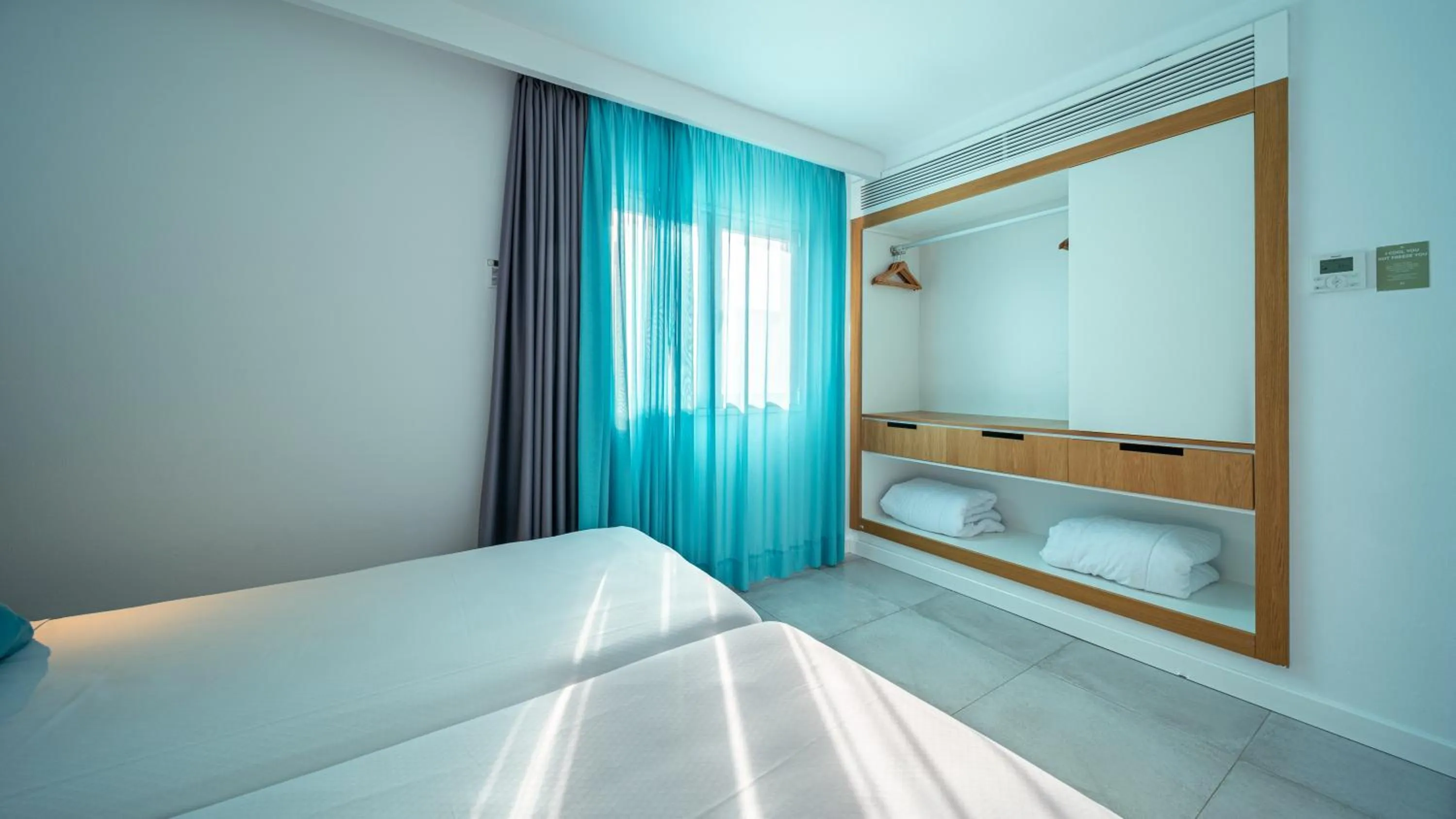 Bedroom, Bed in Guinate Club Apartamentos