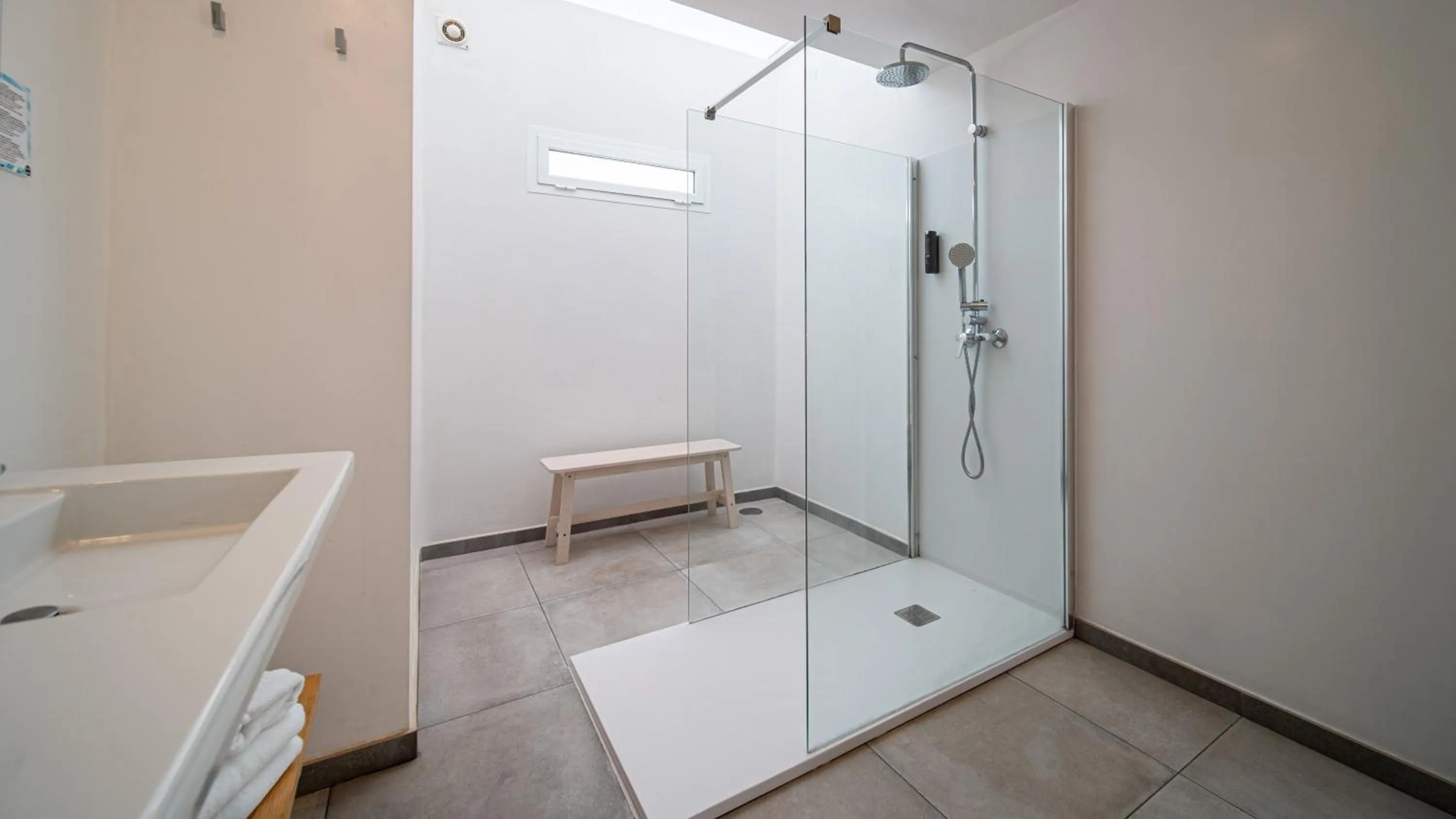 Bathroom in Guinate Club Apartamentos