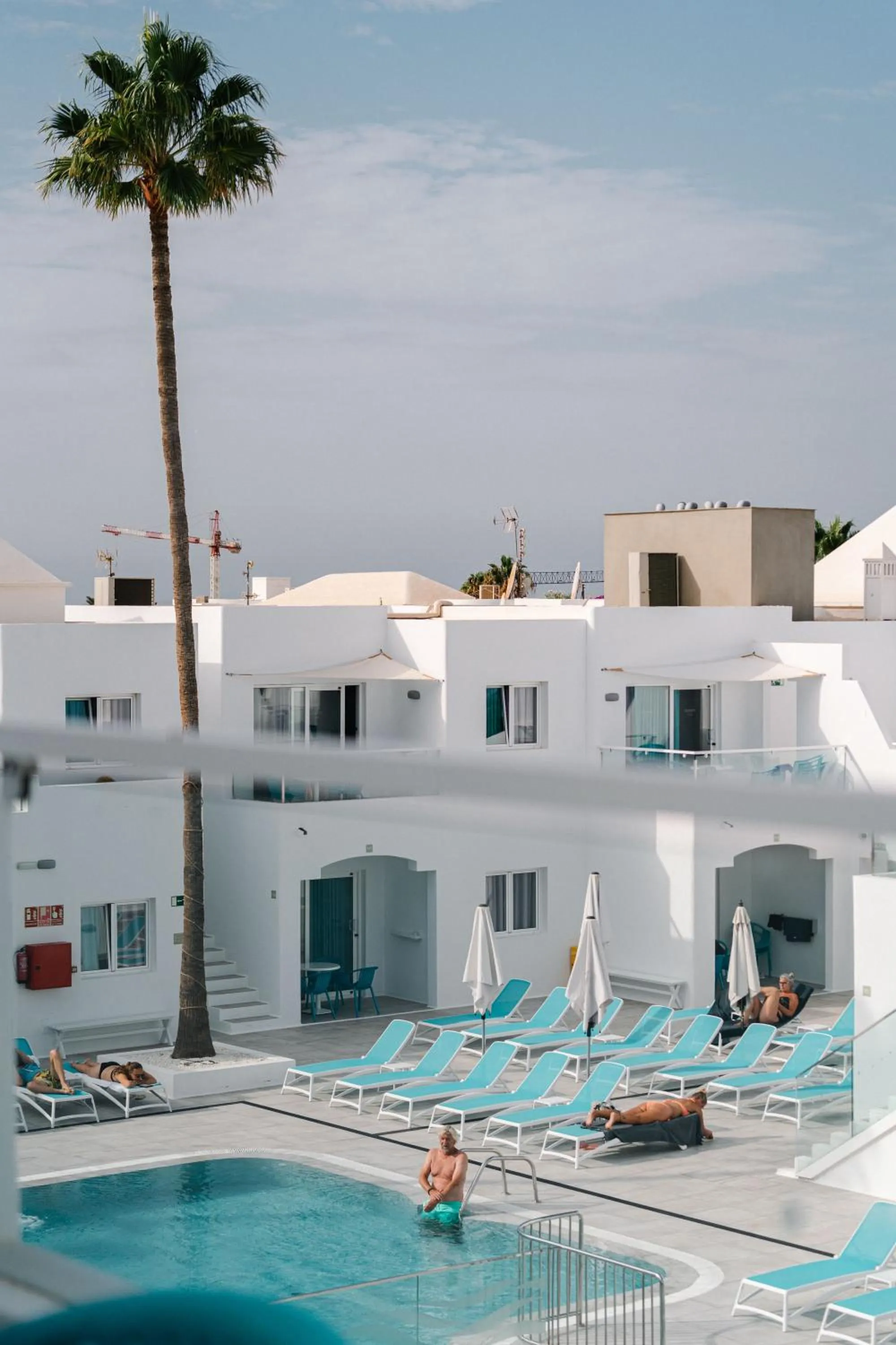Pool view in Guinate Club Apartamentos